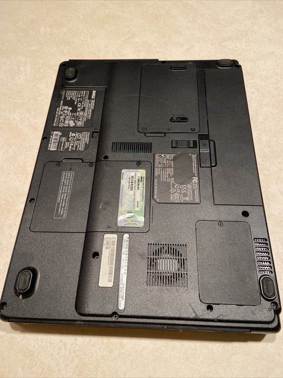 DELL INSPIRION B130 WINDOWS XP INTEL PP21L LAPTOP COMPUTER NEEDS REPAIR / PARTS