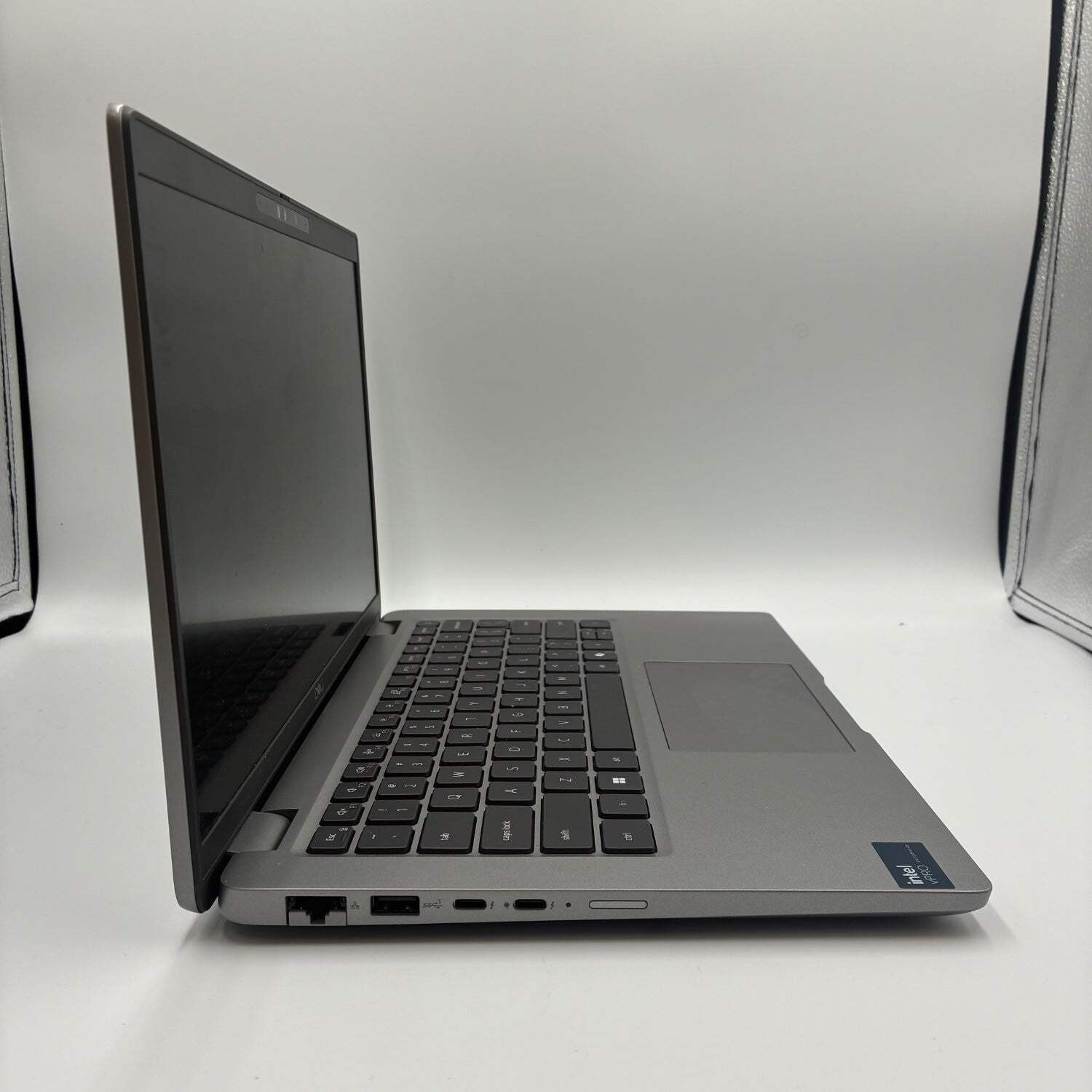 Dell Latitude 5450 14″ Core Ultra 5 135U 2.1GHz 32GB RAM 256GB SSD