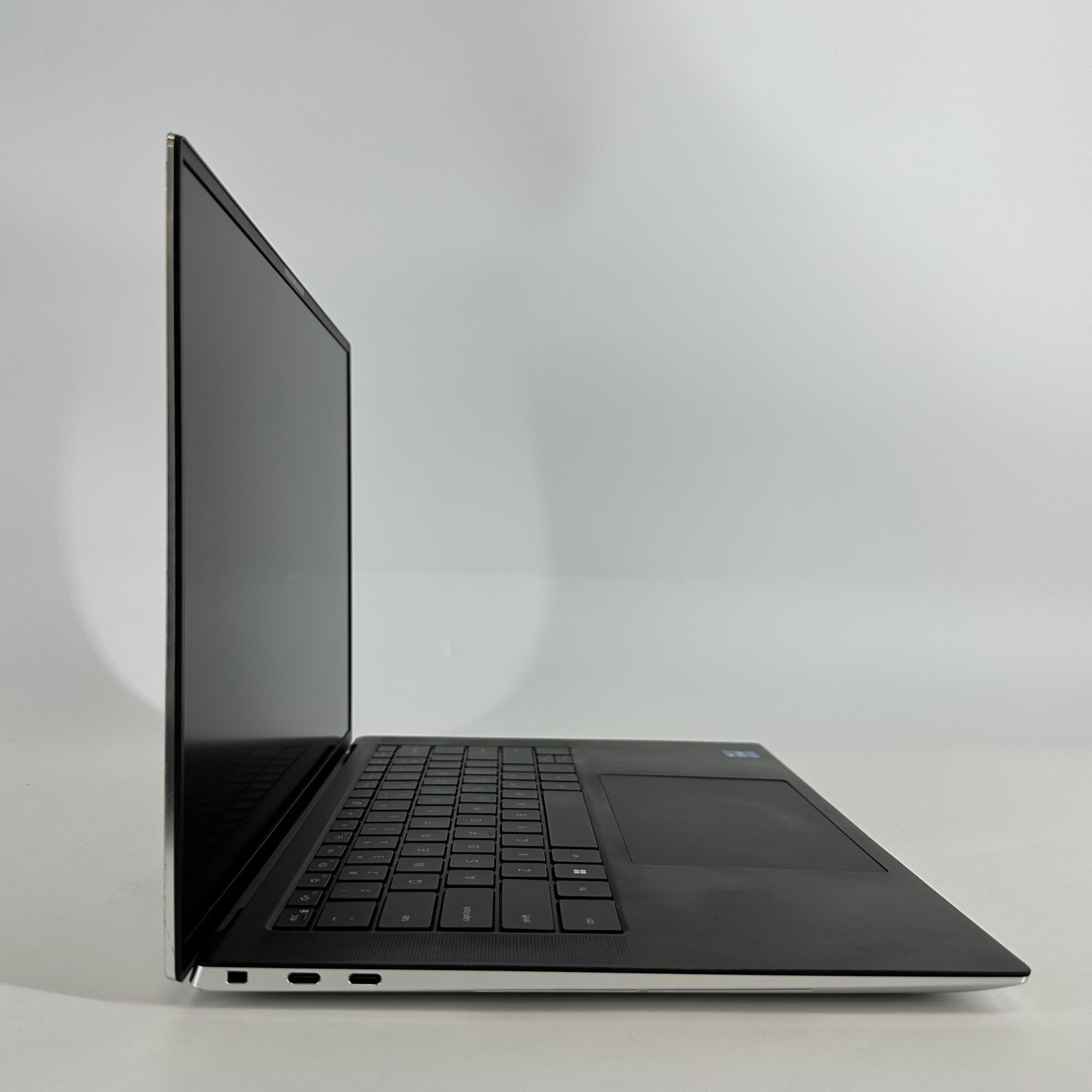 Dell XPS 15 9520 FHD+ 2.3GHz i7-12700H 64GB 512GB SSD RTX 3050 Ti Good LCD BLEED