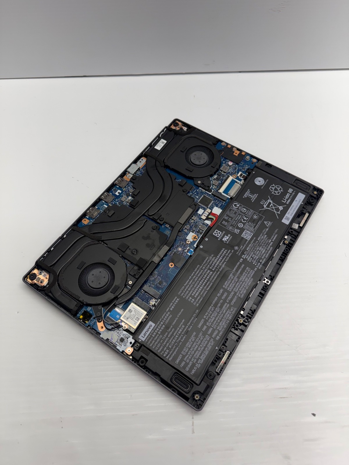 AS IS* LENOVO LEGION SLIM 5 | AMD RYZEN 7 7435HS |
