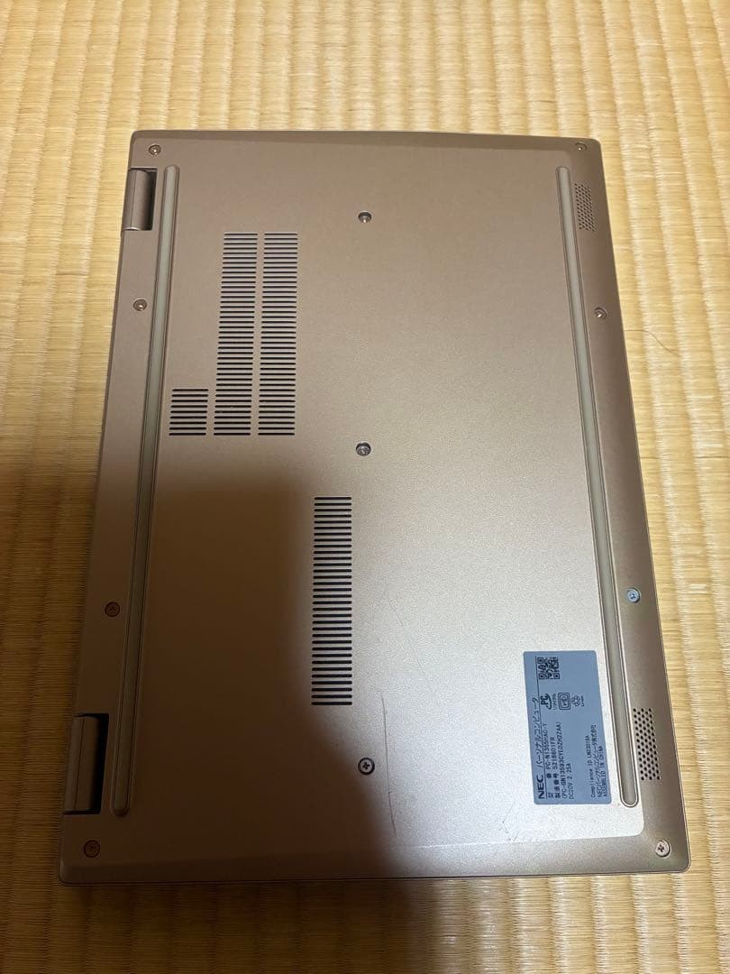 NEC LAVIE N13 Slim N1355/HAC-Y i5-1335U Iris Xe SSD 256GB 16GB 13.3″ WUXGA Win11