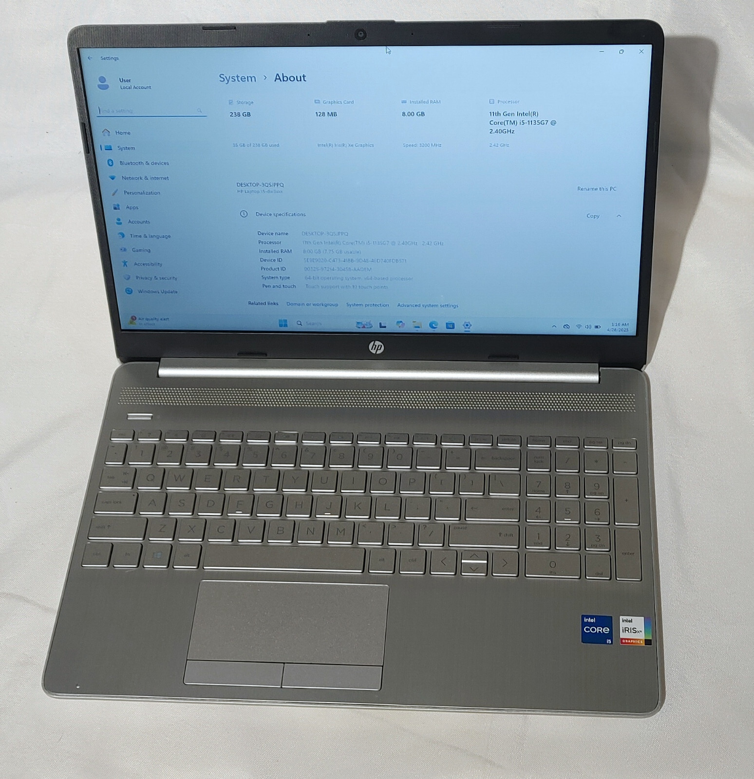 HP 15-dw3015cl 15.6in Laptop Core i5-1135G7 8GB 256GB SSD Re-newed