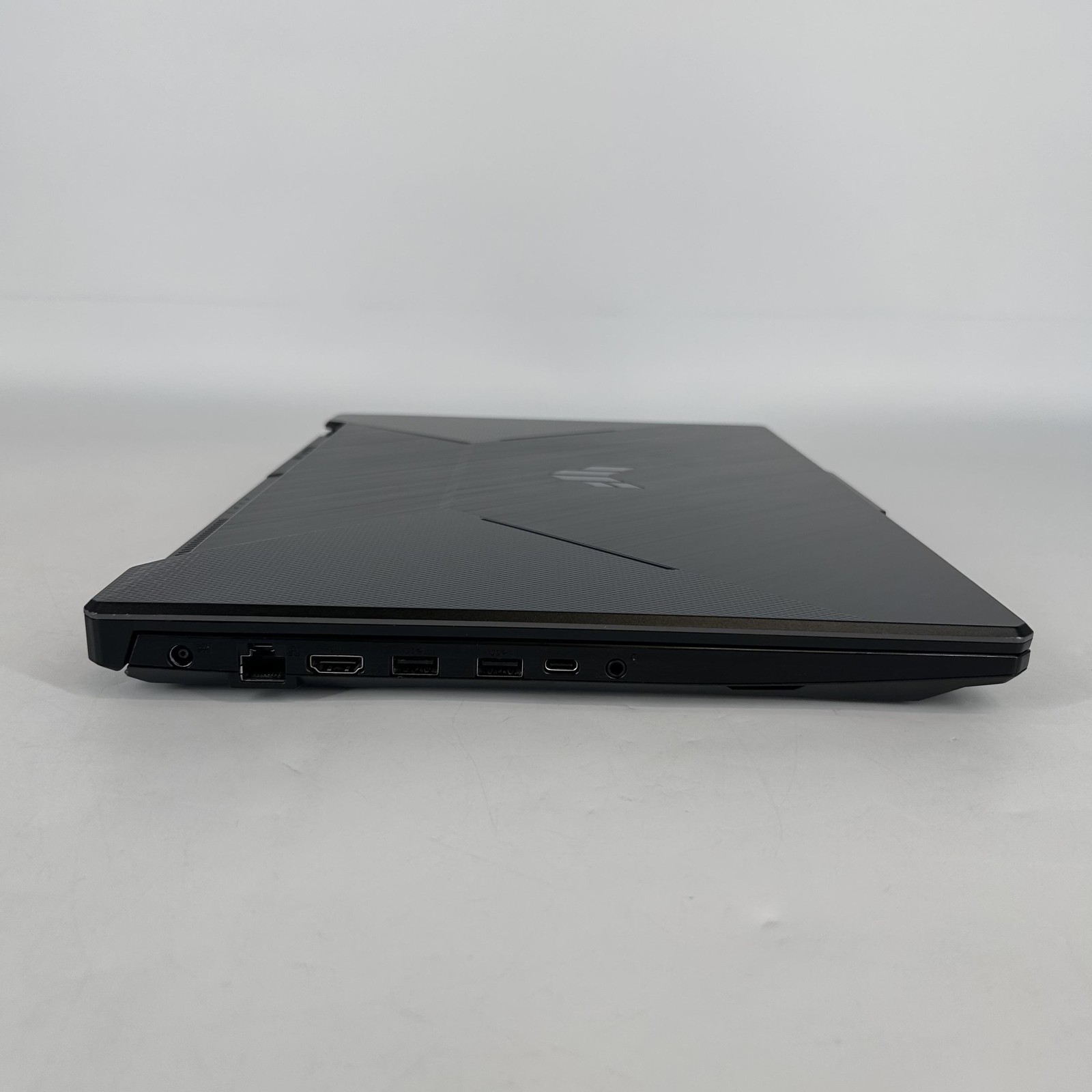 Asus TUF F17 17.3 FHD i5-11400H 2.70GHz 8GB 512GB SSD NVIDIA RTX 2050 Very Good