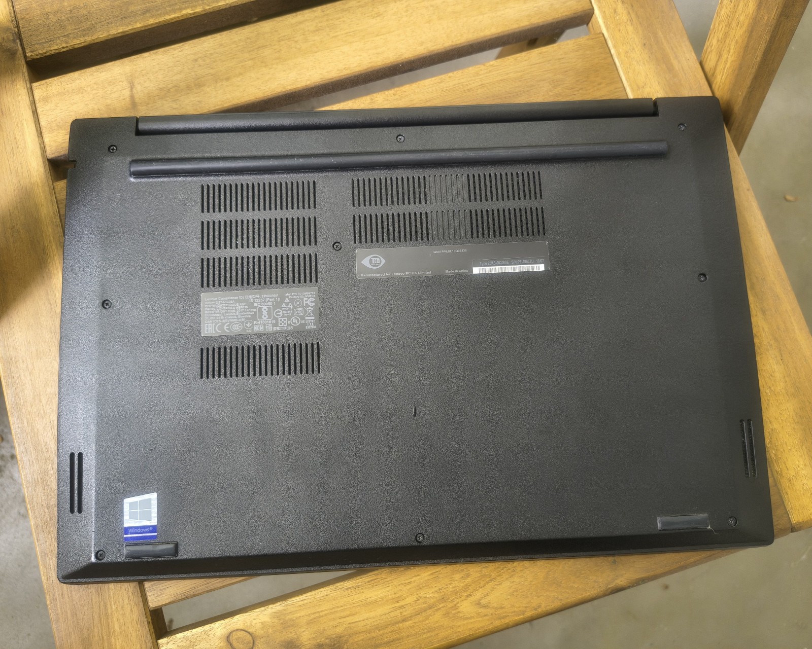 Lenovo ThinkPad E580, i5-8250U, 8GB RAM, SSD 256GB+500GB, 15.6″ FHD, UPGRADED