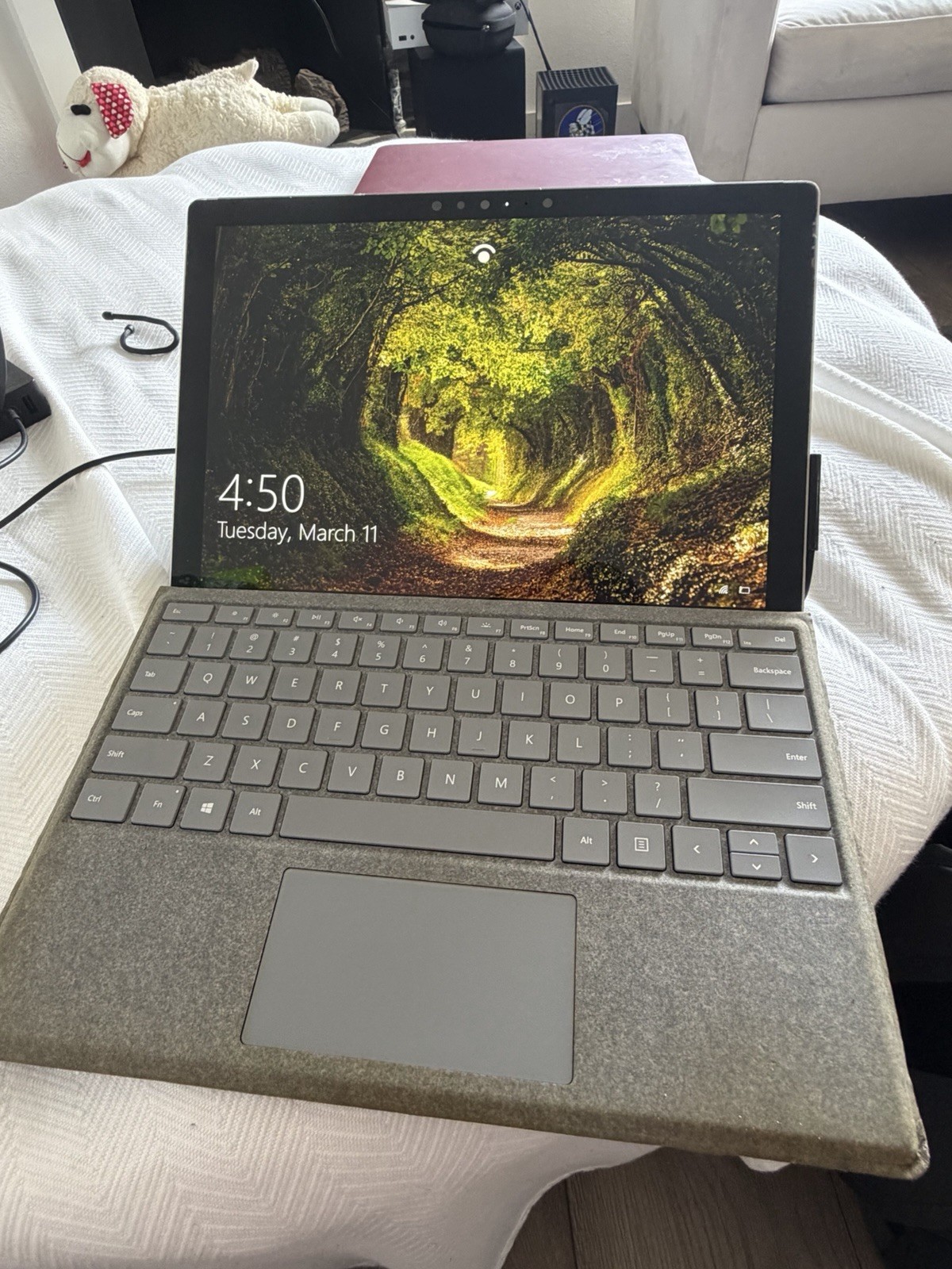Microsoft Surface Pro Tablet/Laptop Convertible 12.3″ Silver Touchscreen Wi-Fi