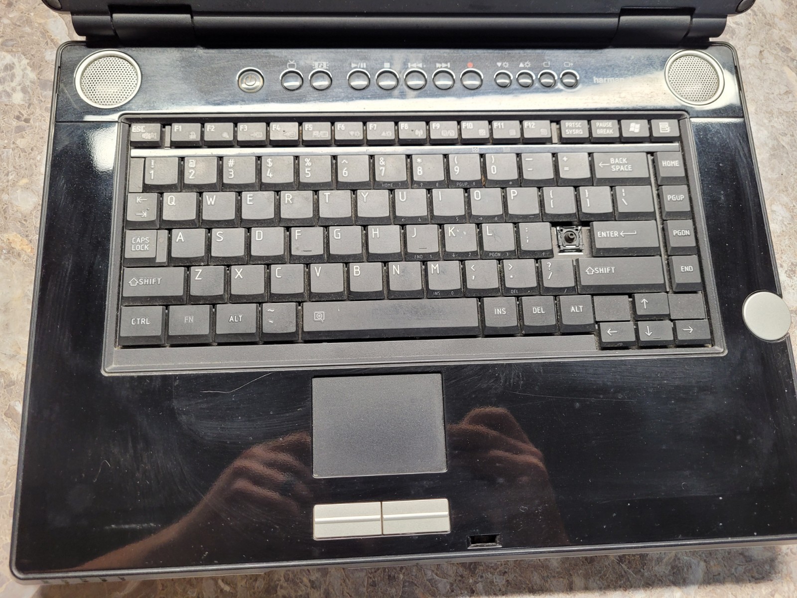 Toshiba Qosmio F25-AV205 Retro laptop UNTESTED AS IS