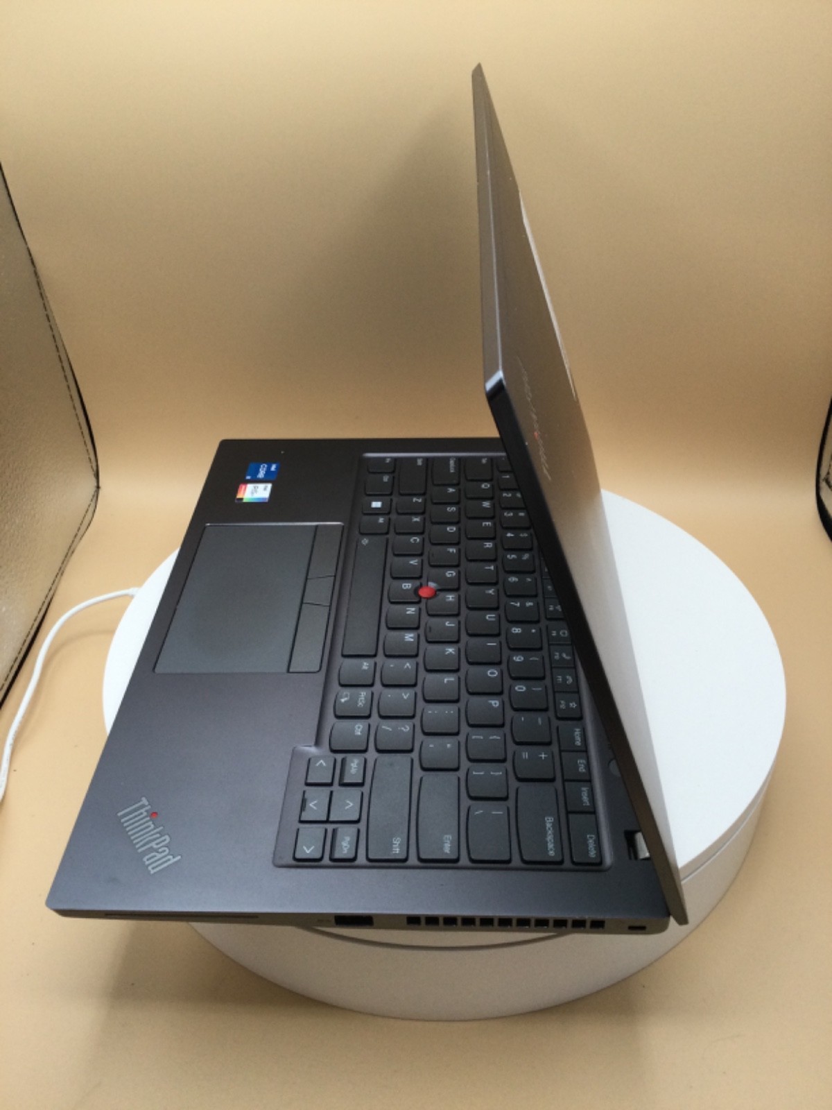 Lenovo ThinkPad T14s G2 14″ Laptop i5-1135G7 16GB RAM 512GB SSD W11P Used READ