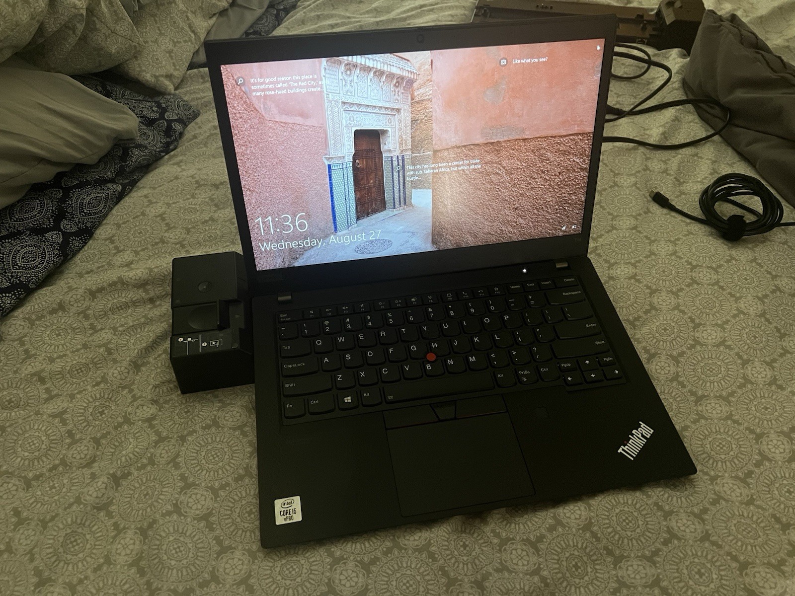 💻 Lenovo ThinkPad T14 Laptop + 2 Lenovo 40AJ Ultra Docking Stations