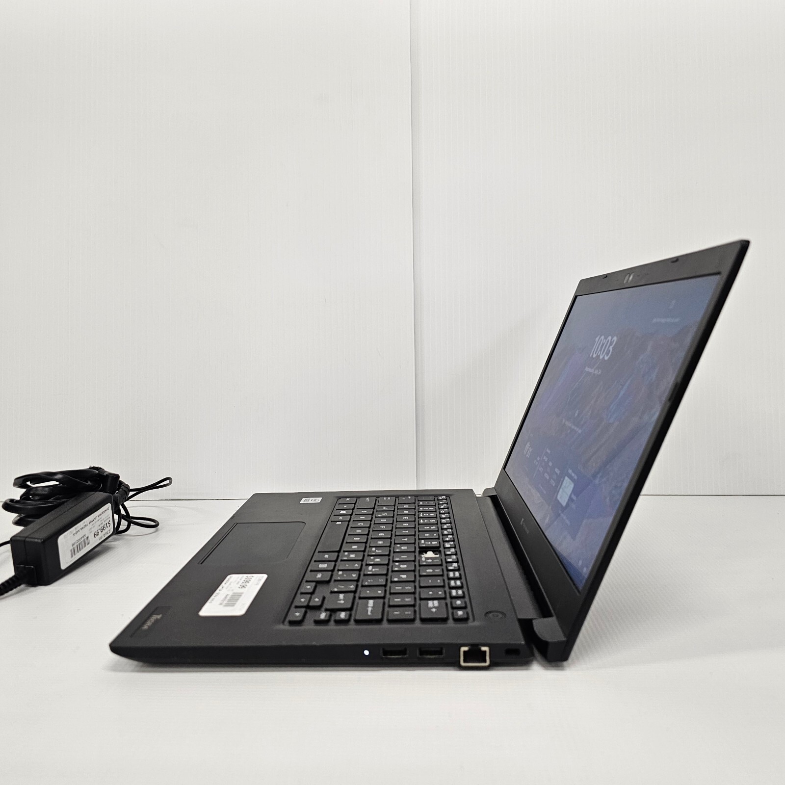 Dynabook Tecra A40-G 128GB SSD 14″ i3-10110U 2.1GHz Win 11 H 8GB Ram (see desc.)