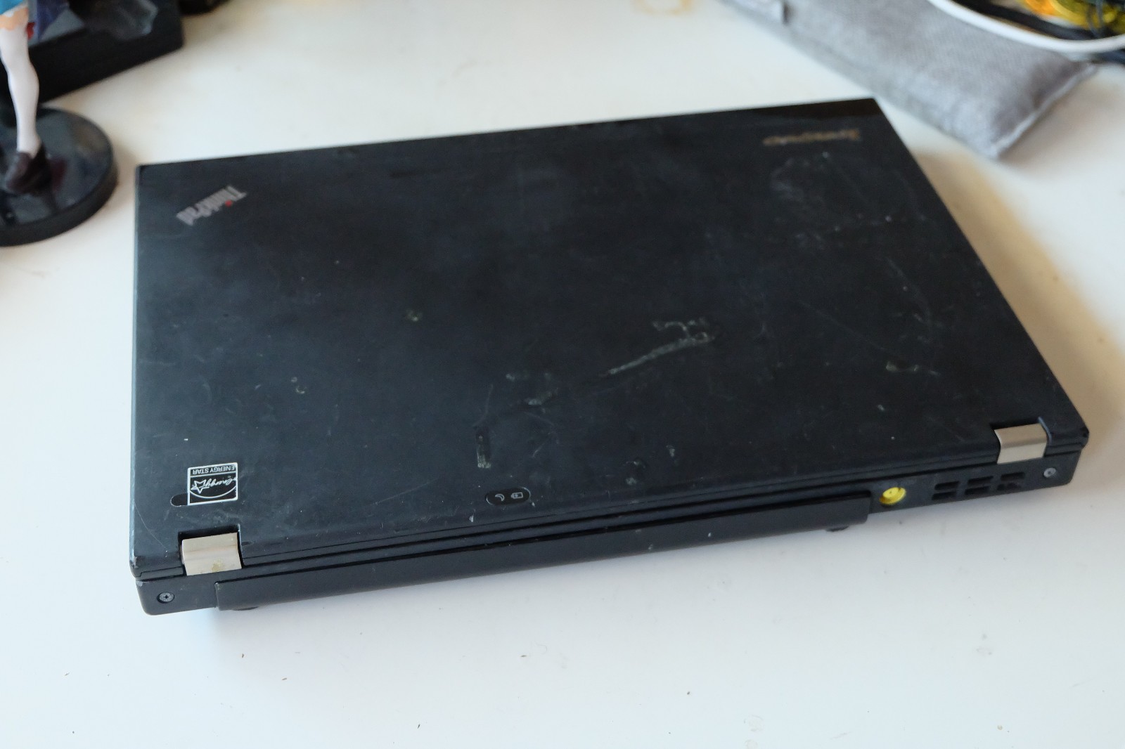Lenovo ThinkPad X230 i5-3320M / 8 GB / 0HD [POOR COSMETIC SHAPE]
