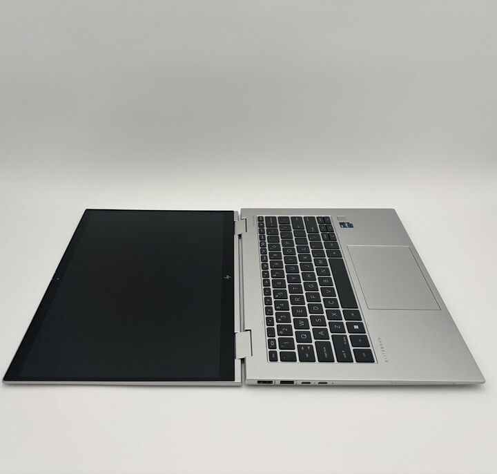 HP Elite x360 830 G9 2-in-1 i5-1235U 256 GB 16 GB Laptop