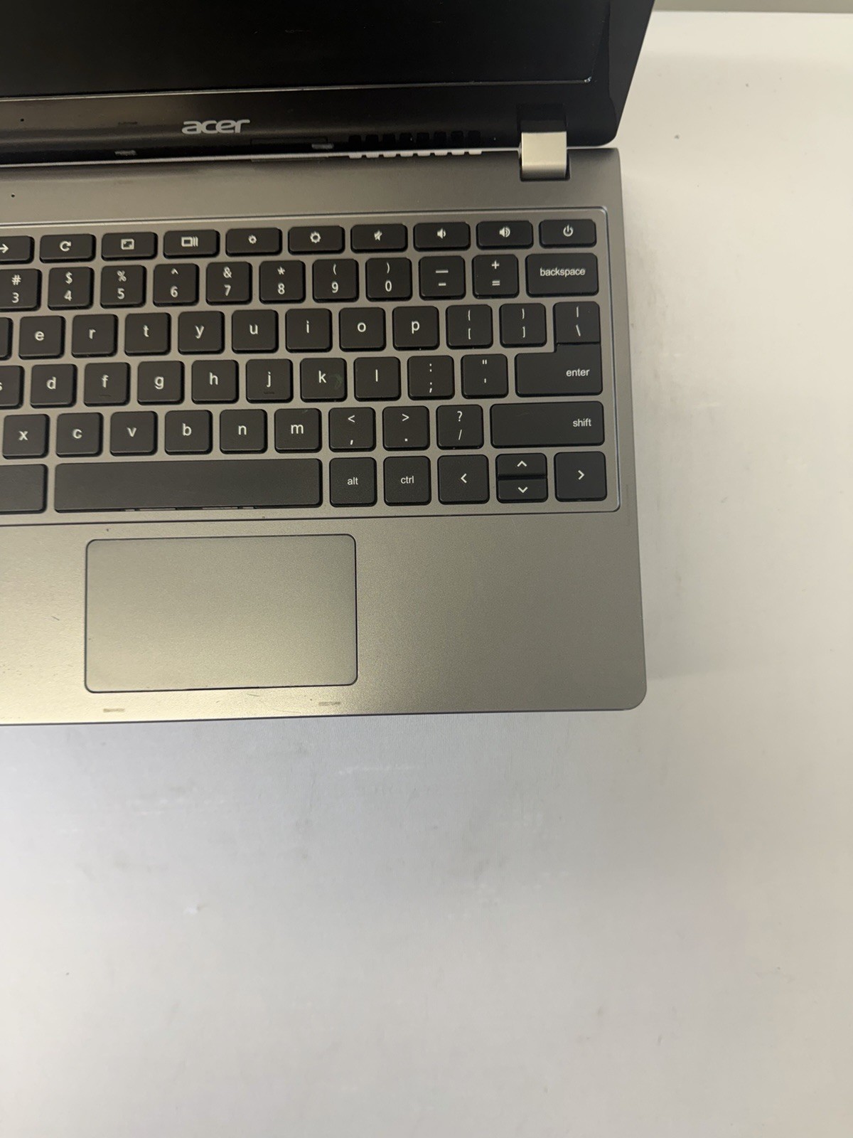 Acer Chromebook C740-C4PE Laptop – Good Screen – Intel Celeron 3205U – Read Des