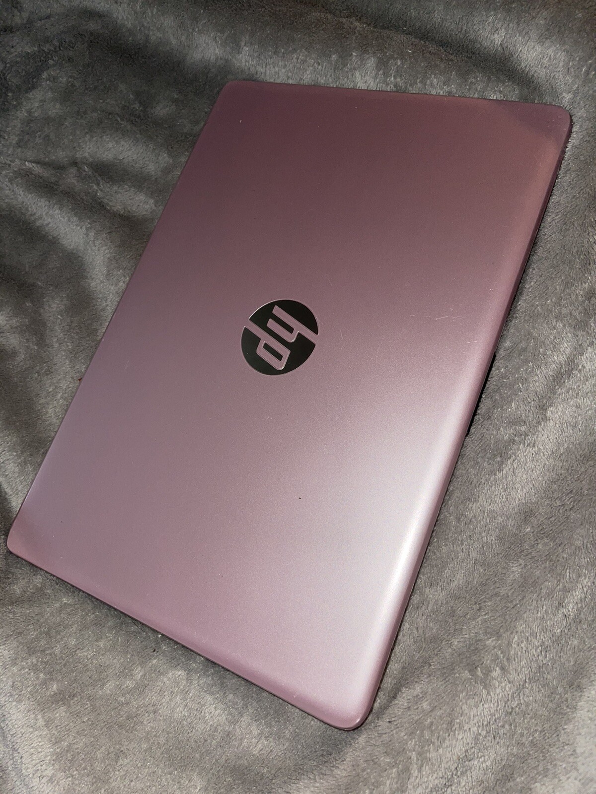 HP Stream 14-cb172wm 14″ (64 GB, Intel Celeron N4000, 1.10 GHz, 4 GB) Laptop…