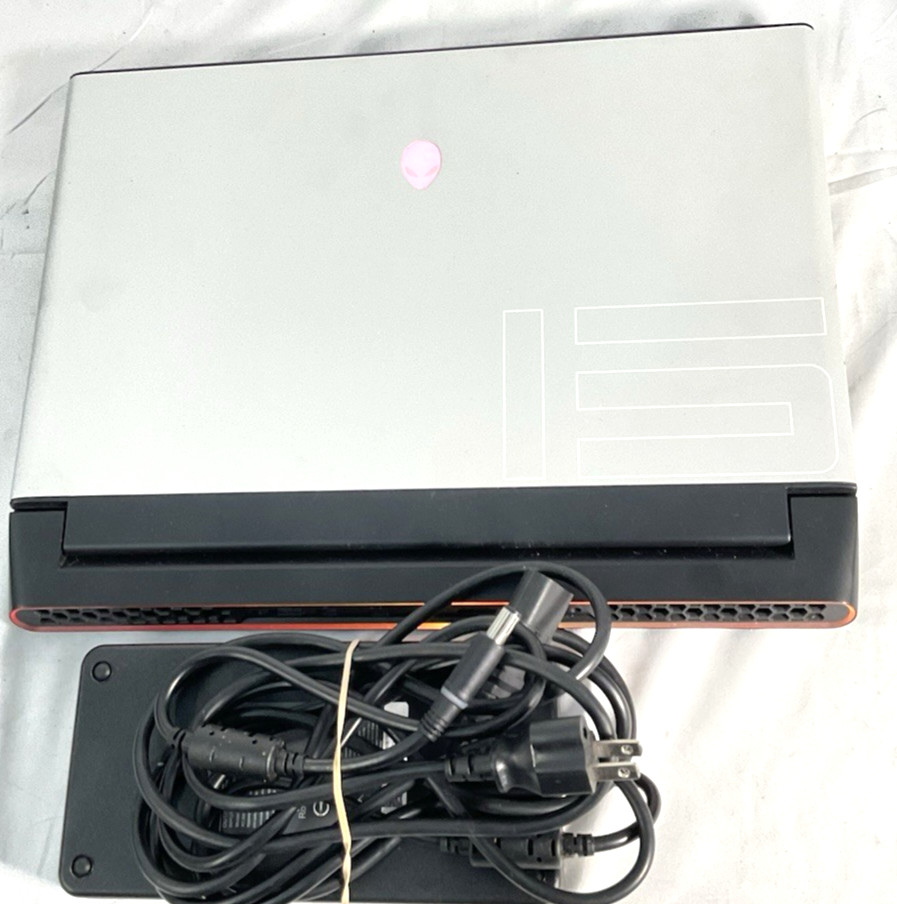 ALIENWARE M15 R4 i9-10980HK 32GB RAM 512GB WIN11 HOME
