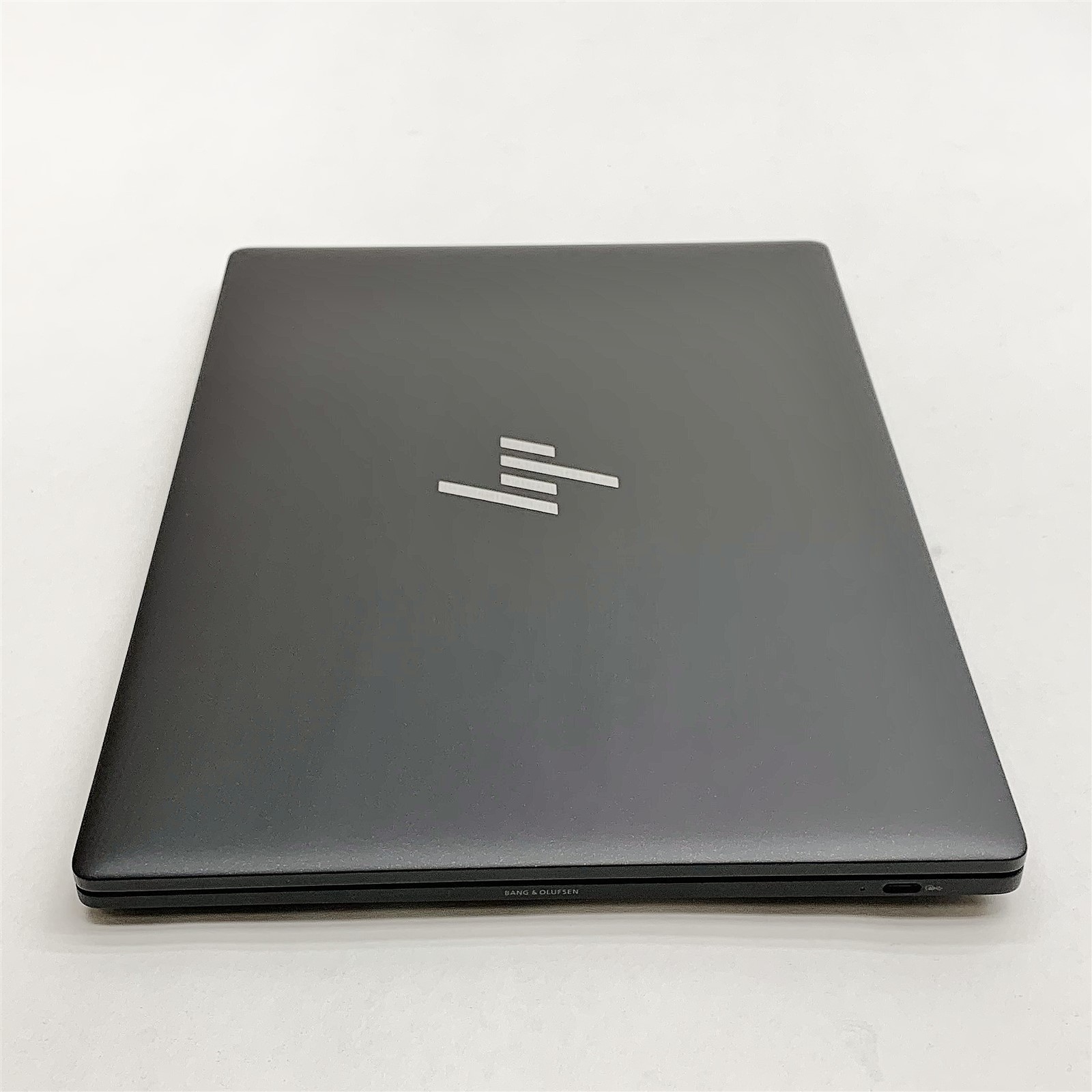 HP DragonFly Pro Laptop AMD Ryzen 7 7736U 2.70GHZ 14″ FHD+ 32GB NO HDD Parts