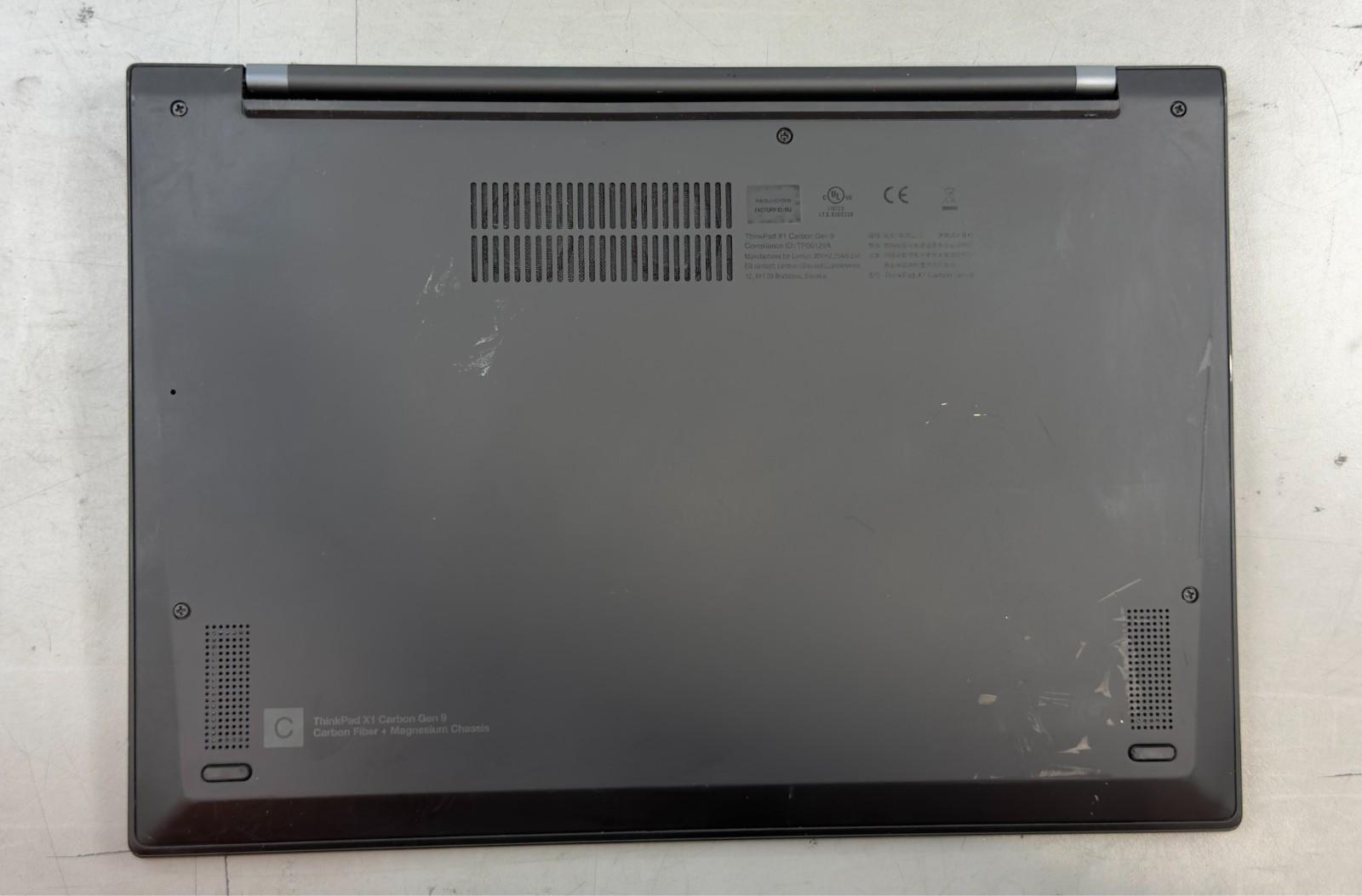 Lenovo Thinkpad X1 Gen 9 i7-1185G7 / 16GB RAM / NO SSD -RL6033