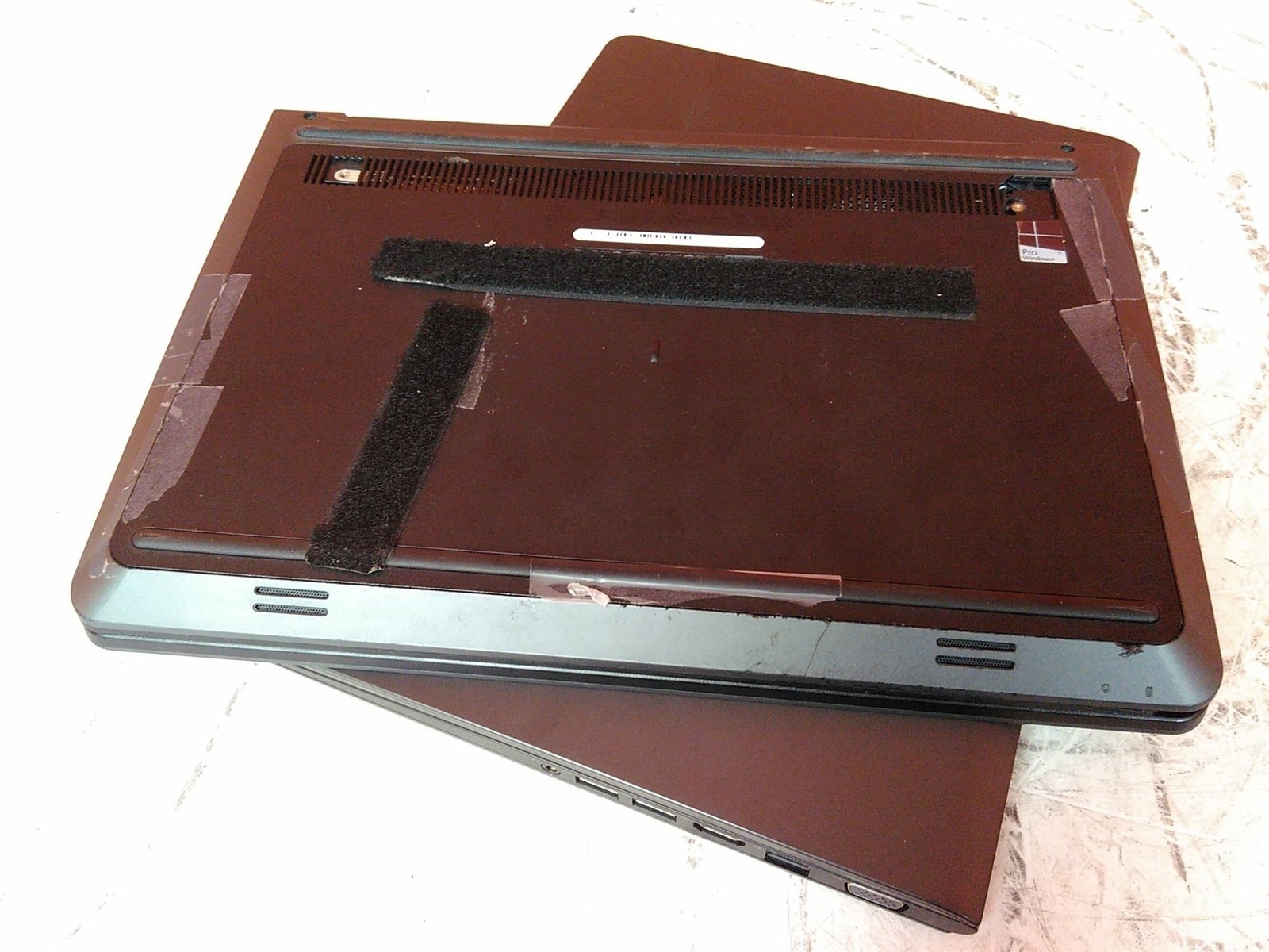 Cracked Screen Lot of 2 Dell Latitude 3450 i5-5200U 2.2GHz 4GB 0HD No PSU AS-IS