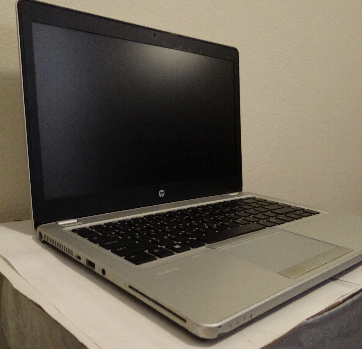 Reconditioned HP EliteBook Folio 9470m 14″ HD i5 1.8GHz 8GB 500GB WIN10 USB 3.0