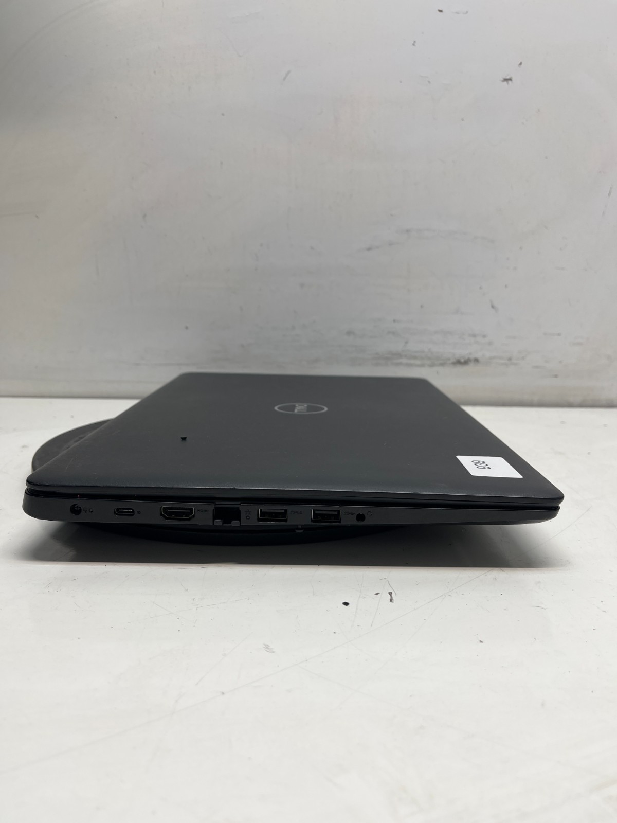 Dell Latitude 3500 Intel Core i3-8th Gen. – Parts/Repair