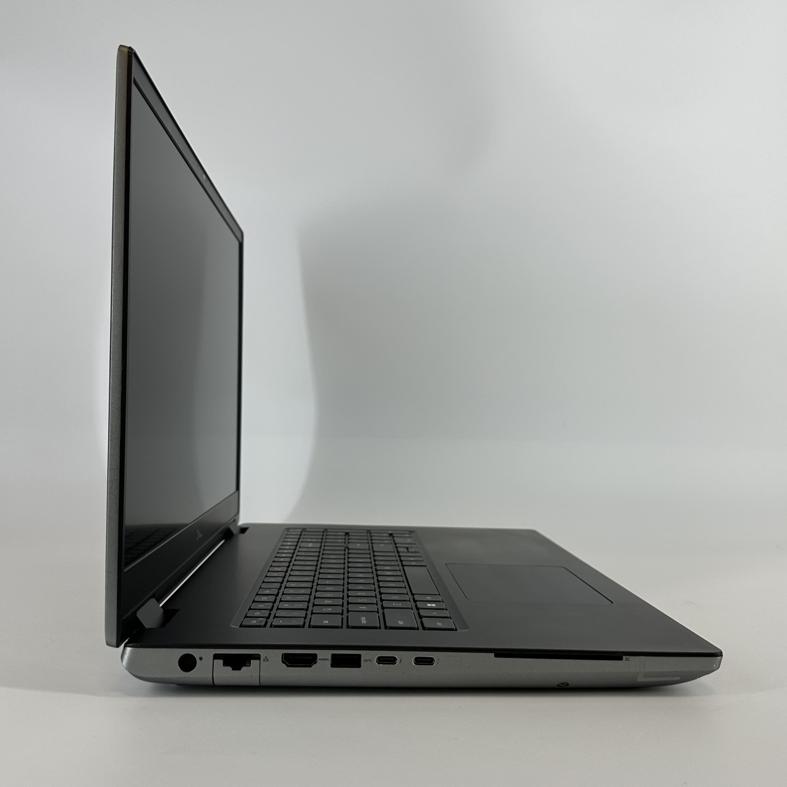 Dell Precision 7780 17.3 FHD 2.2 GHz i9-13950HX 64GB 1TB SSD RTX 4000 Ada