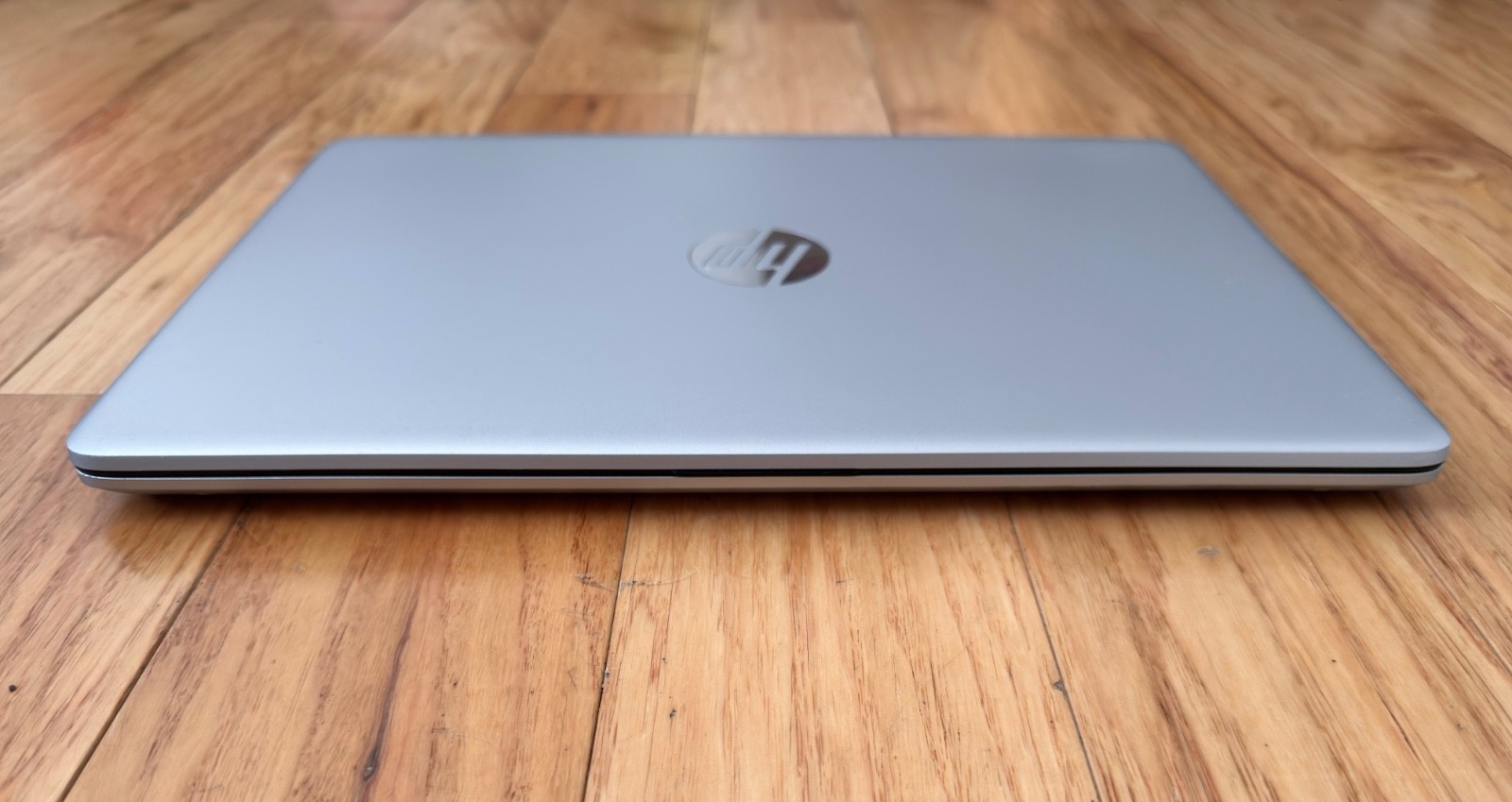 Laptop HP 14-fq1021nr (14 IPS FullHD Ryzen 5 SSD 250Gb)