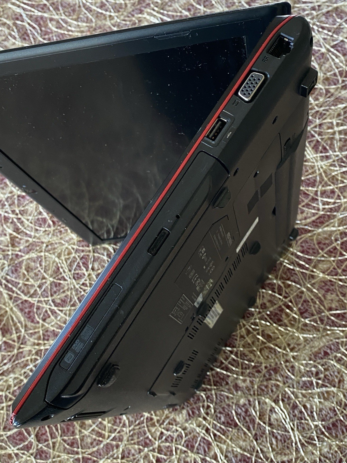 MSI Notebook MS-16GC Intel Core i7-4700MQ 2.4GHz 12GB RAM 500GB HD Win 10