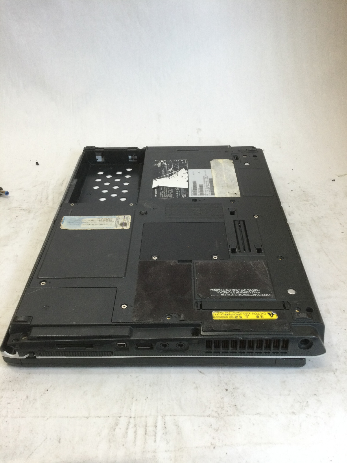 FUJITSU LIFEBOOK T SERIES T900 – BOOTS TO BIOS – INTEL I5 M520 – NO RAM- READ-BB