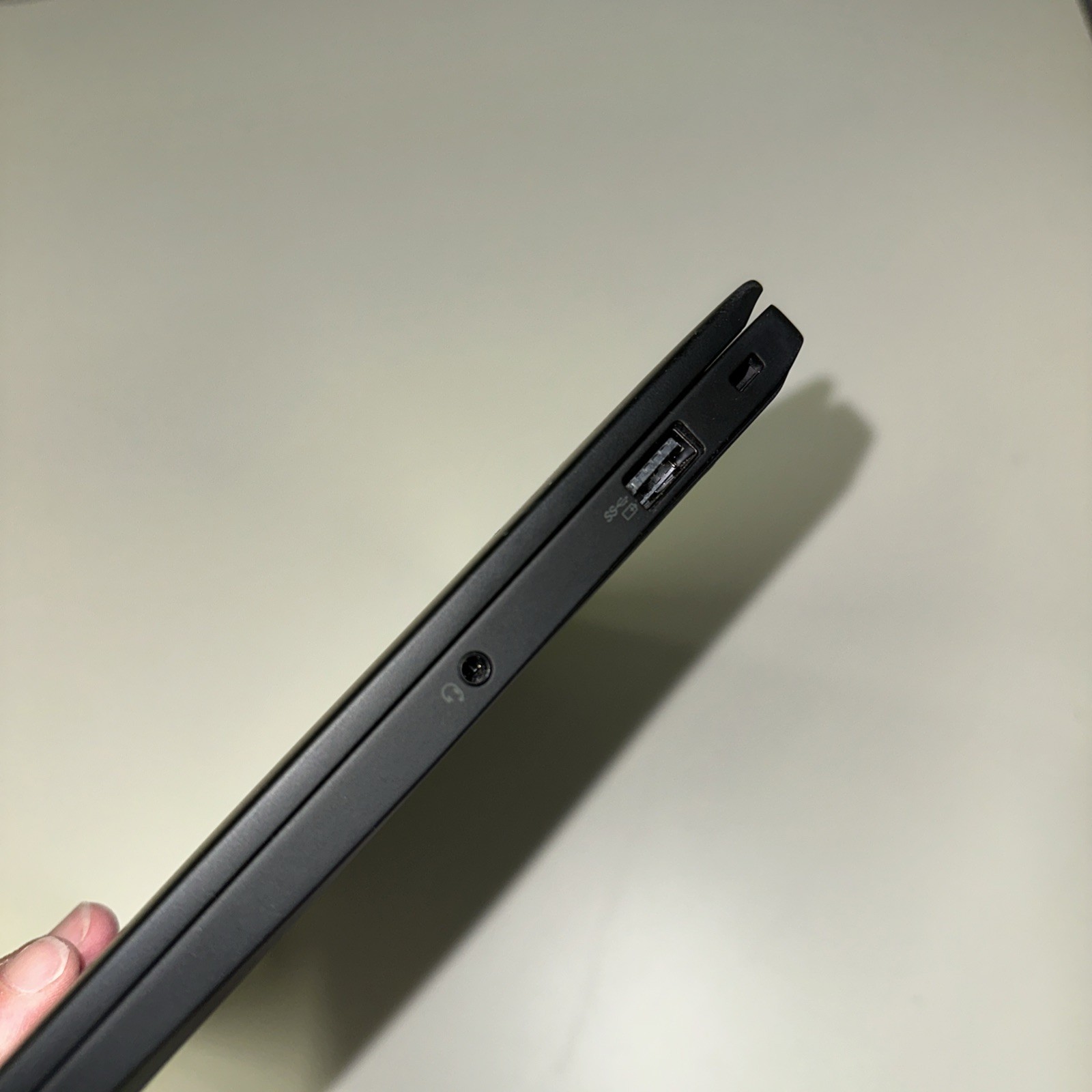 Lenovo ThinkPad X1 Carbon Gen 9, 14.0″, i5-1145G7, 16GB RAM, 512GB SSD, W11 Pro