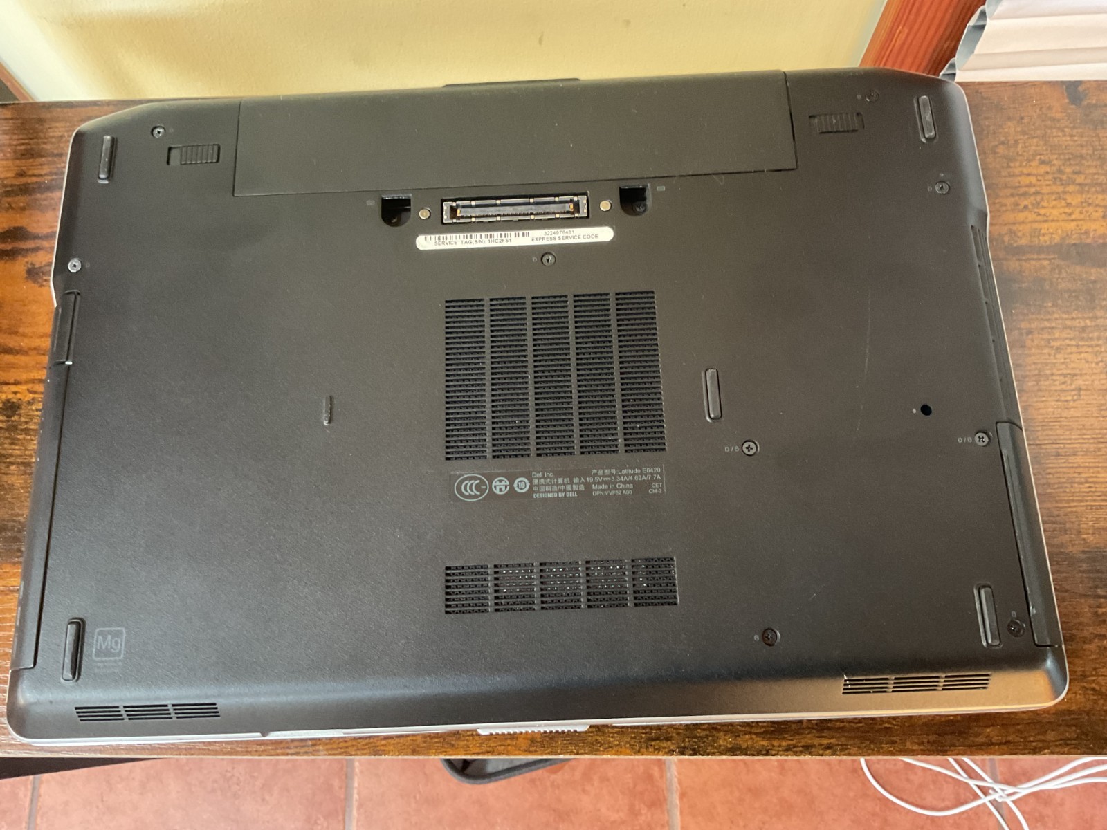 Dell Latitude E6420 laptop Intel Core i5 2.50GHz 4GB RAM For Parts locked