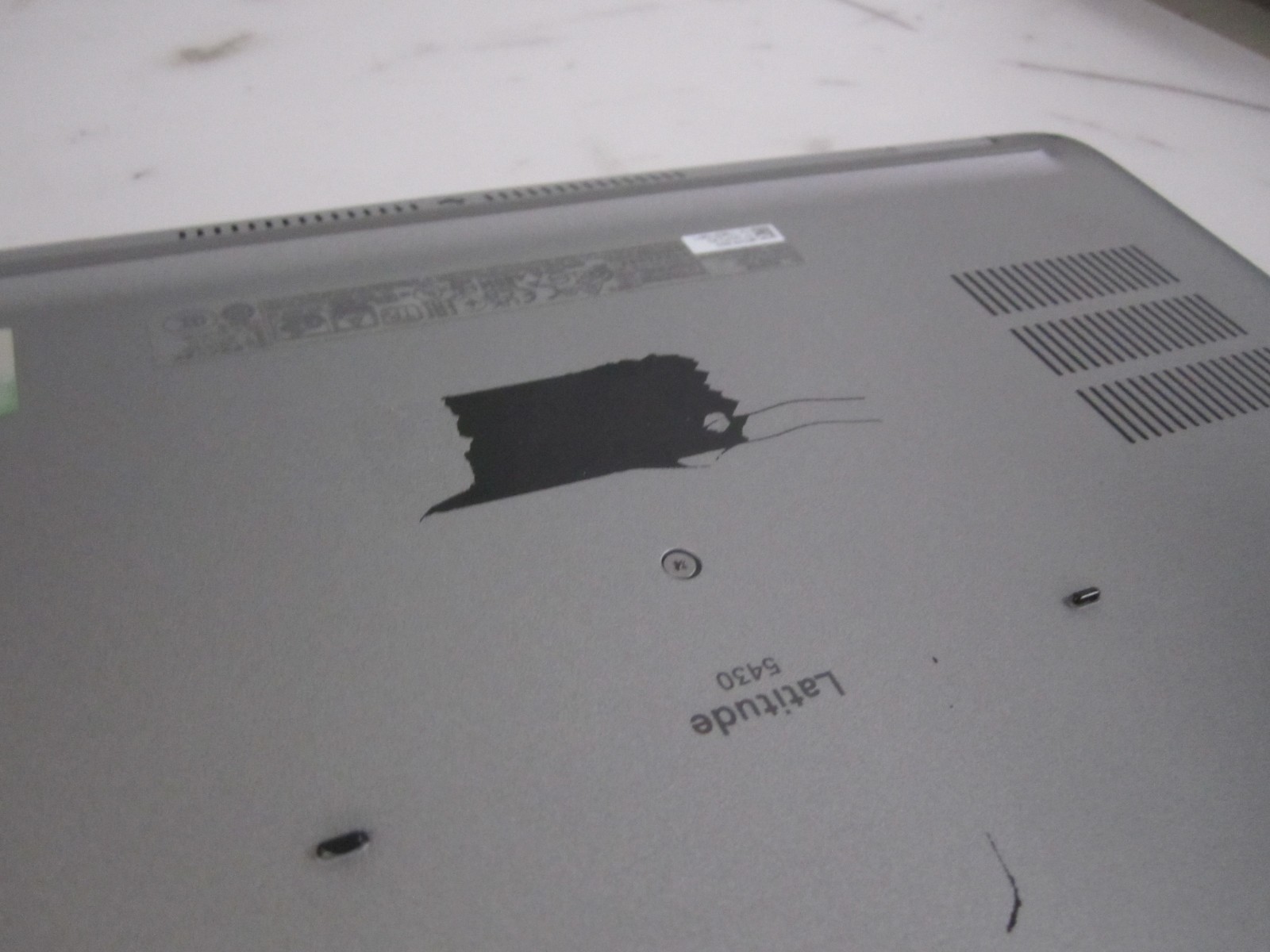 Dell Latitude 5430 i7-1255U 4.00GHz 16GB LAPTOP NO HDD/AC/OS BIOS