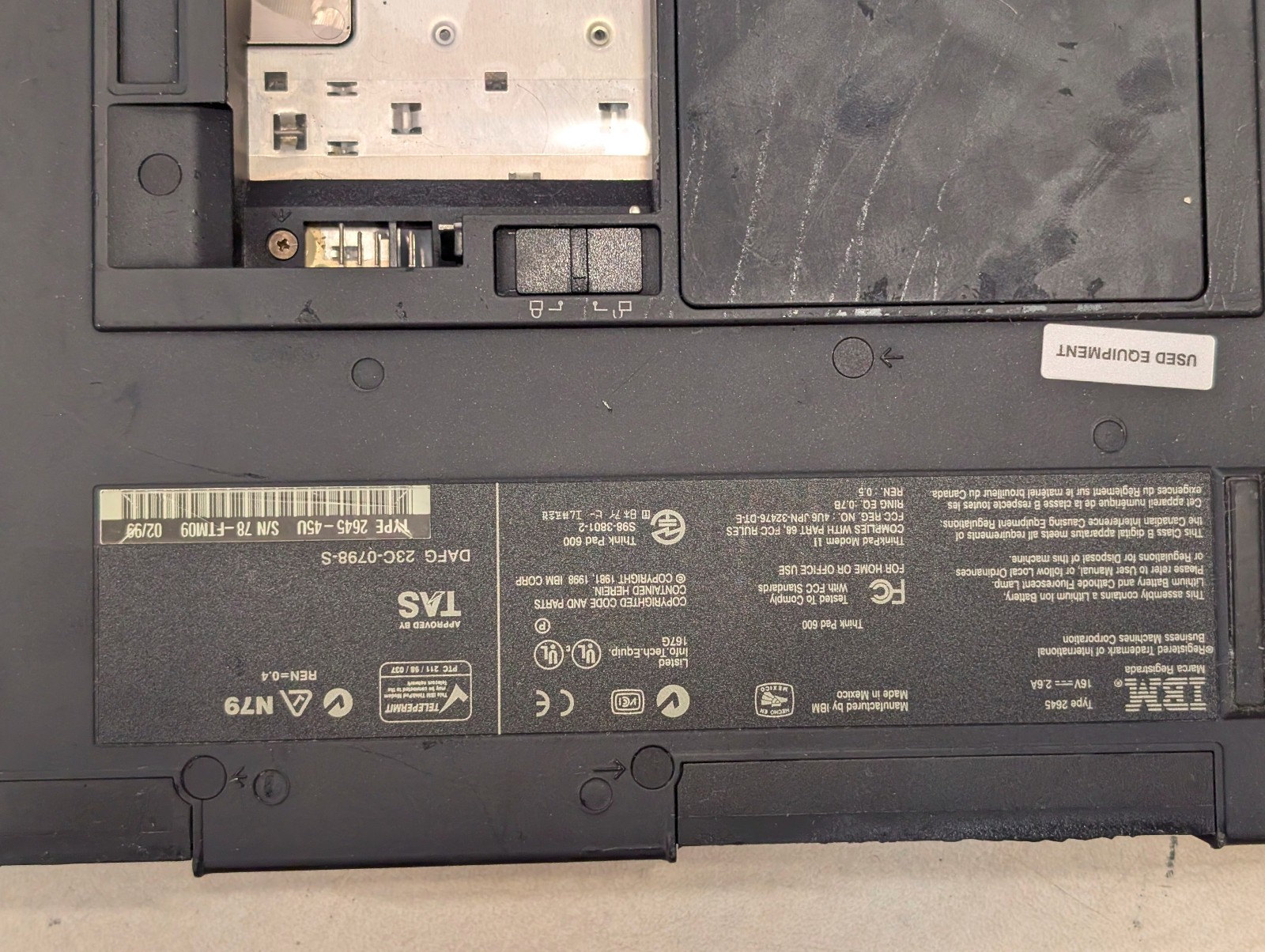 IBM ThinkPad 600 lot for parts; bad screen on 600x, bad MOBO on 600; no HDDs