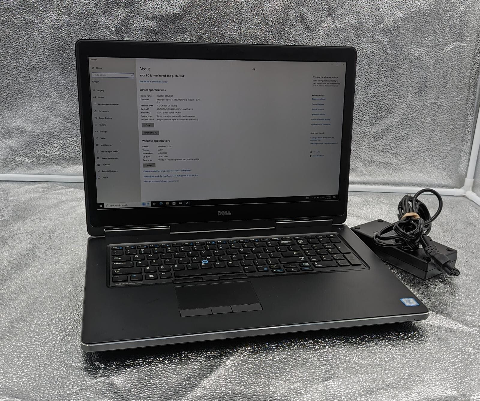 Dell Precision 7710 Intel Core i7-6820HQ 16GB 512GB W10