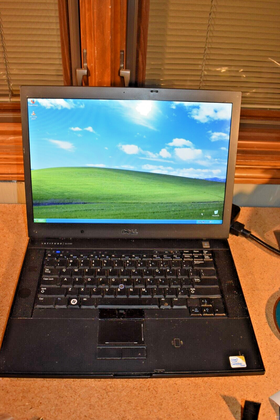 Dell Latitude E6500 Core 2 Duo 4GB RAM 250GB HDD Windows XP NVidia NVS 1440×900
