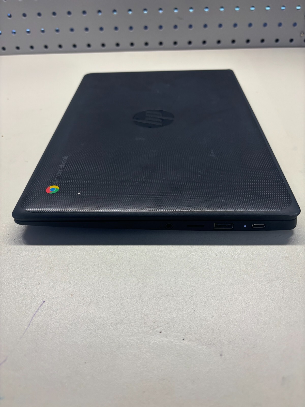 HP Chromebook 11 G9 EE MK 11.6″ 500 MT8183 2.0 GHz 4GB RAM Unlocked W/ Charger
