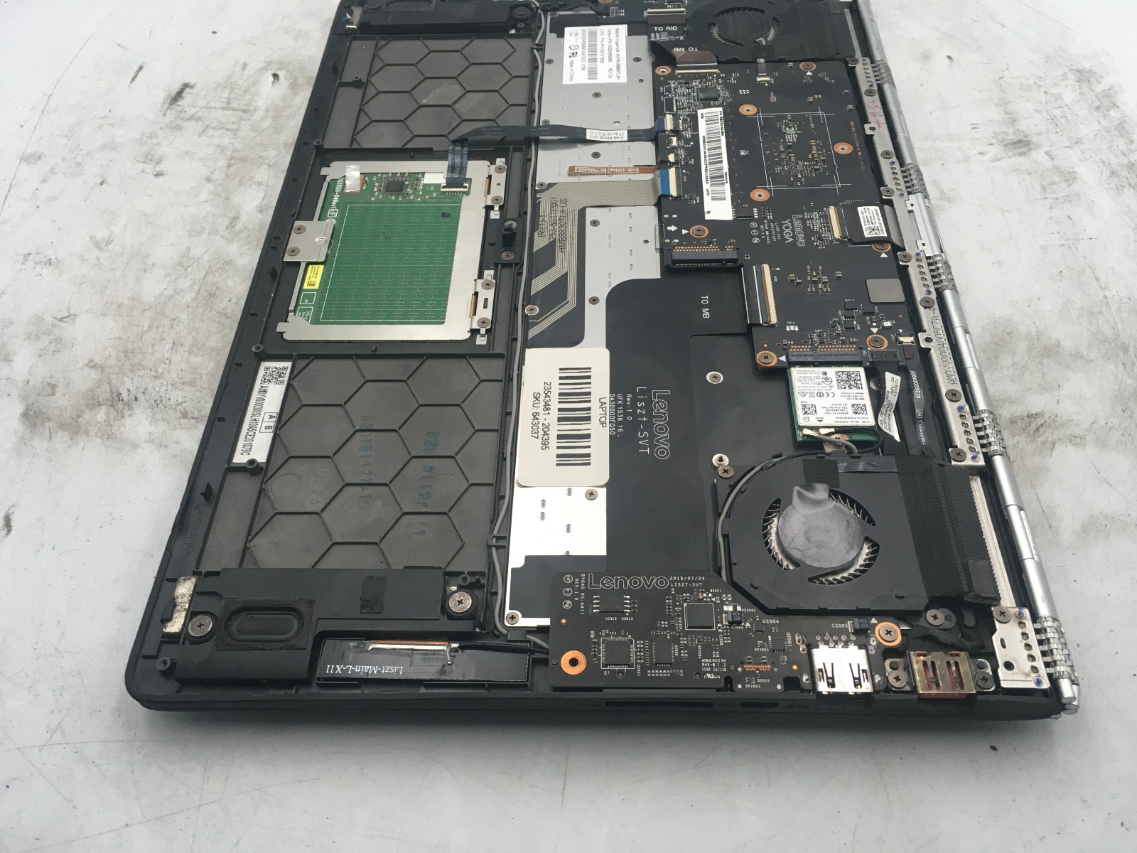 LENOVO YOGA 900 2 IN 1 -FOR PARTS/NO POWER- INTEL I7 6TH GEN – 8GB RAM -READ- BB