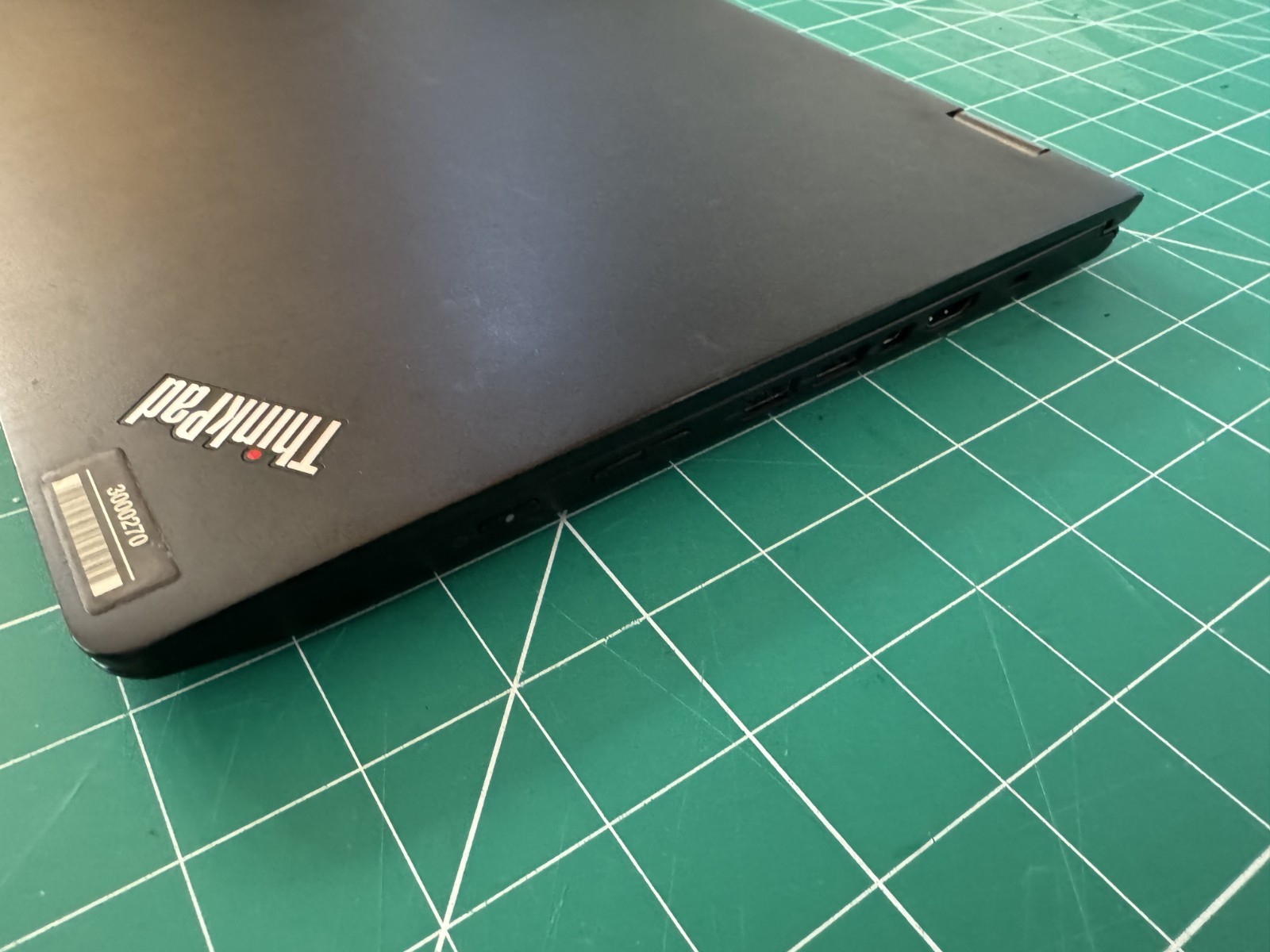 Lenovo Yoga 460 14IN Intel i5-6300U 2.4GHZ 8GB RAM (NO SSD,CADDY,AC ADAPTER,OS)