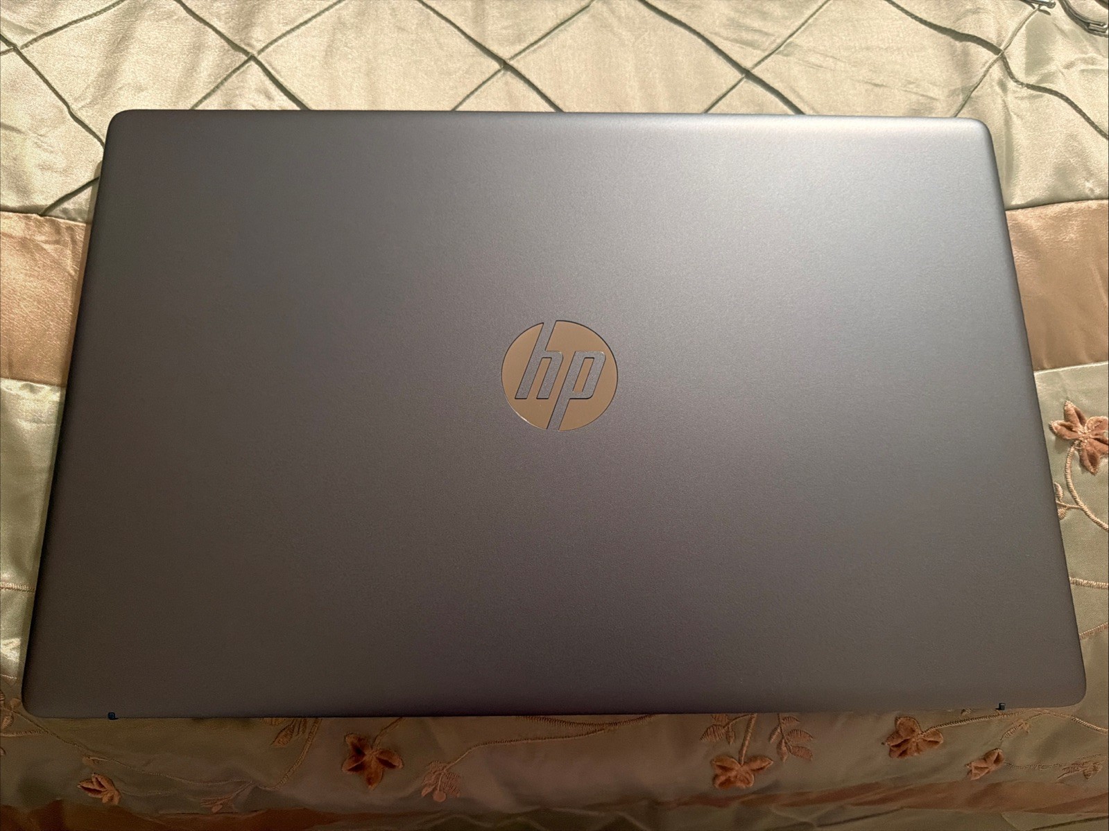HP 17-CN0613DS 17.3 4GB 128GB SSD N4120 1.1GHz WIN 11 Moonlight Blue BRAND NEW!!