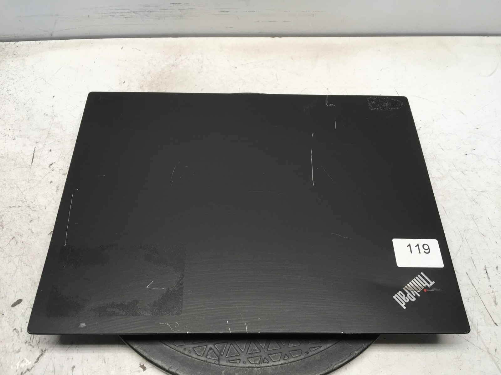 Lenovo ThinkPad E480 Intel i7-8550U 1.8GHz 8GB AMD RX 550 2GB GPU No SSD/Battery
