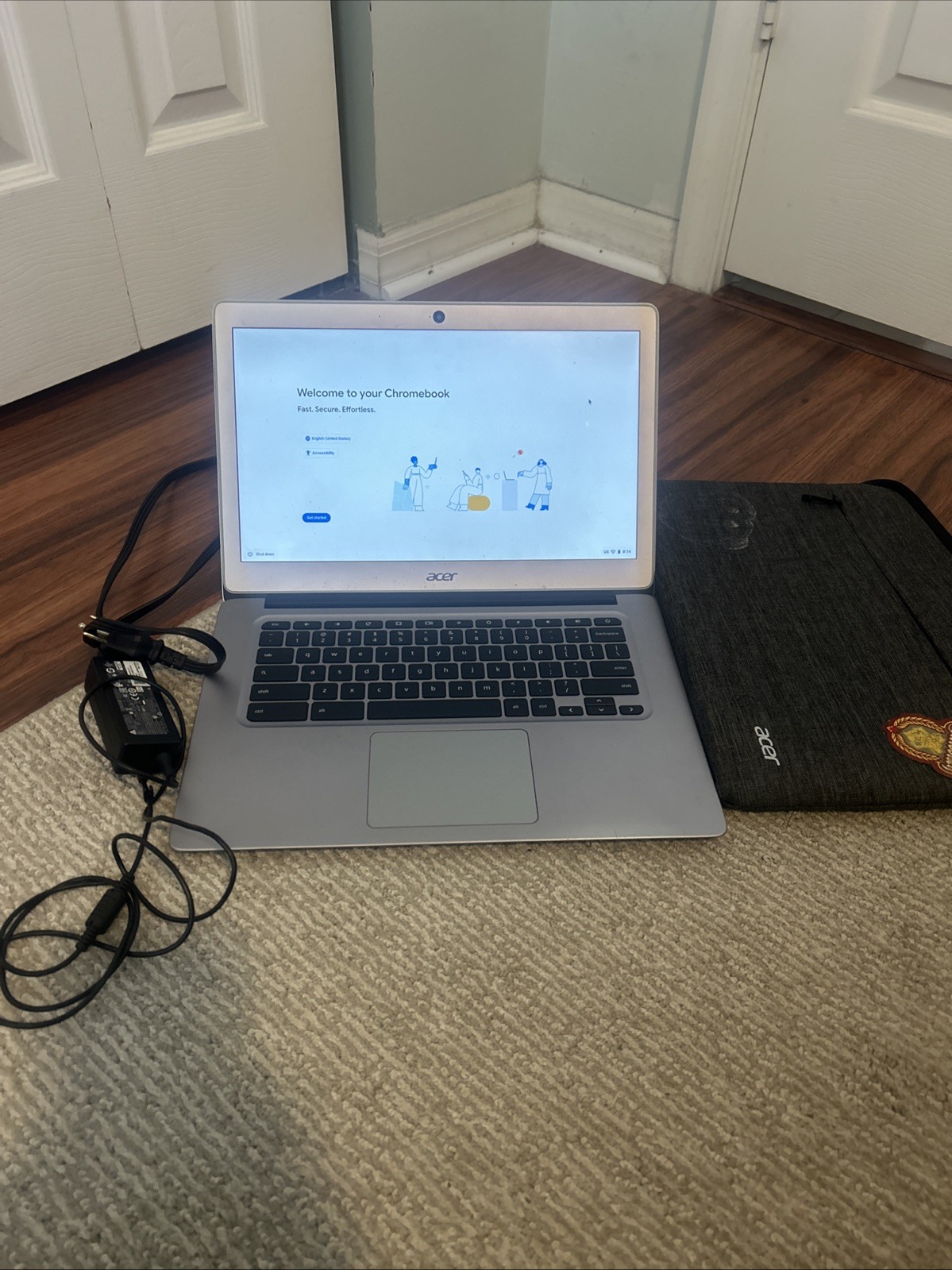 Acer 14″ Chromebook (CB3-431-12K1) Intel Celeron N16P1 with Chord and Case