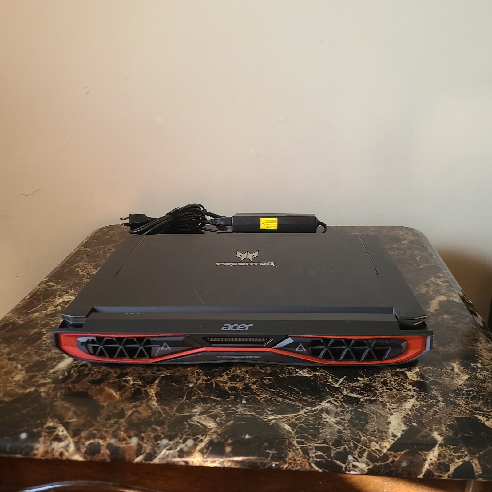ACER PREDATOR 17 X GAMING LAPTOP CORE i7-7700HQ 16GB RAM GTX 1080 512GB NVMe.
