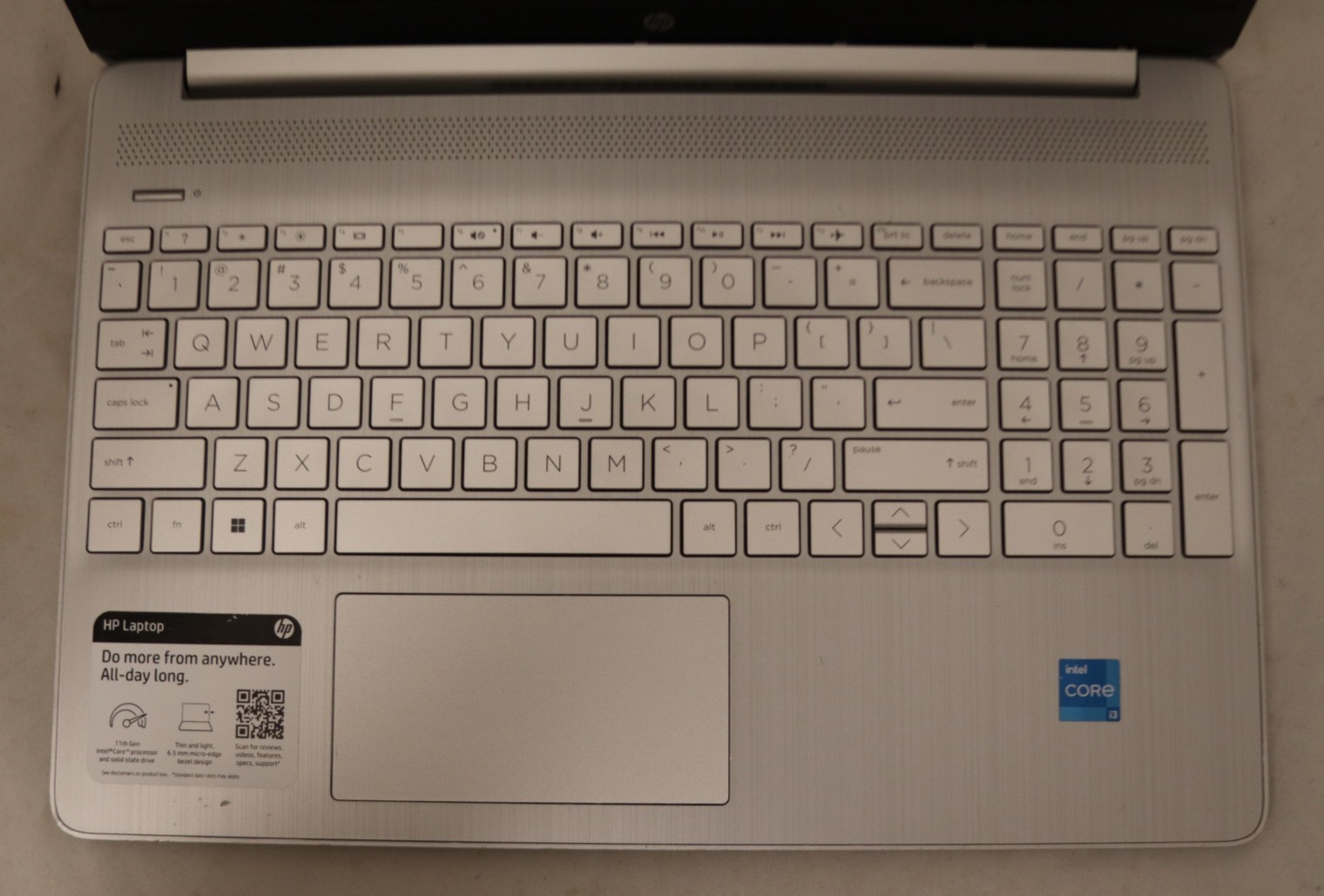 HP Laptop 15-DY2702DX 15.6″, 256gb ssd, 8gb ram