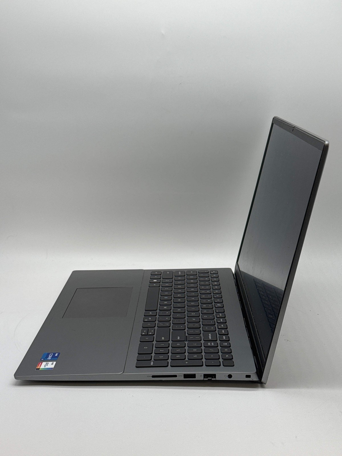 Dell Latitude 5520 15.6” i7-1260P 16GB RAM 512GB SSD Business Laptop READ