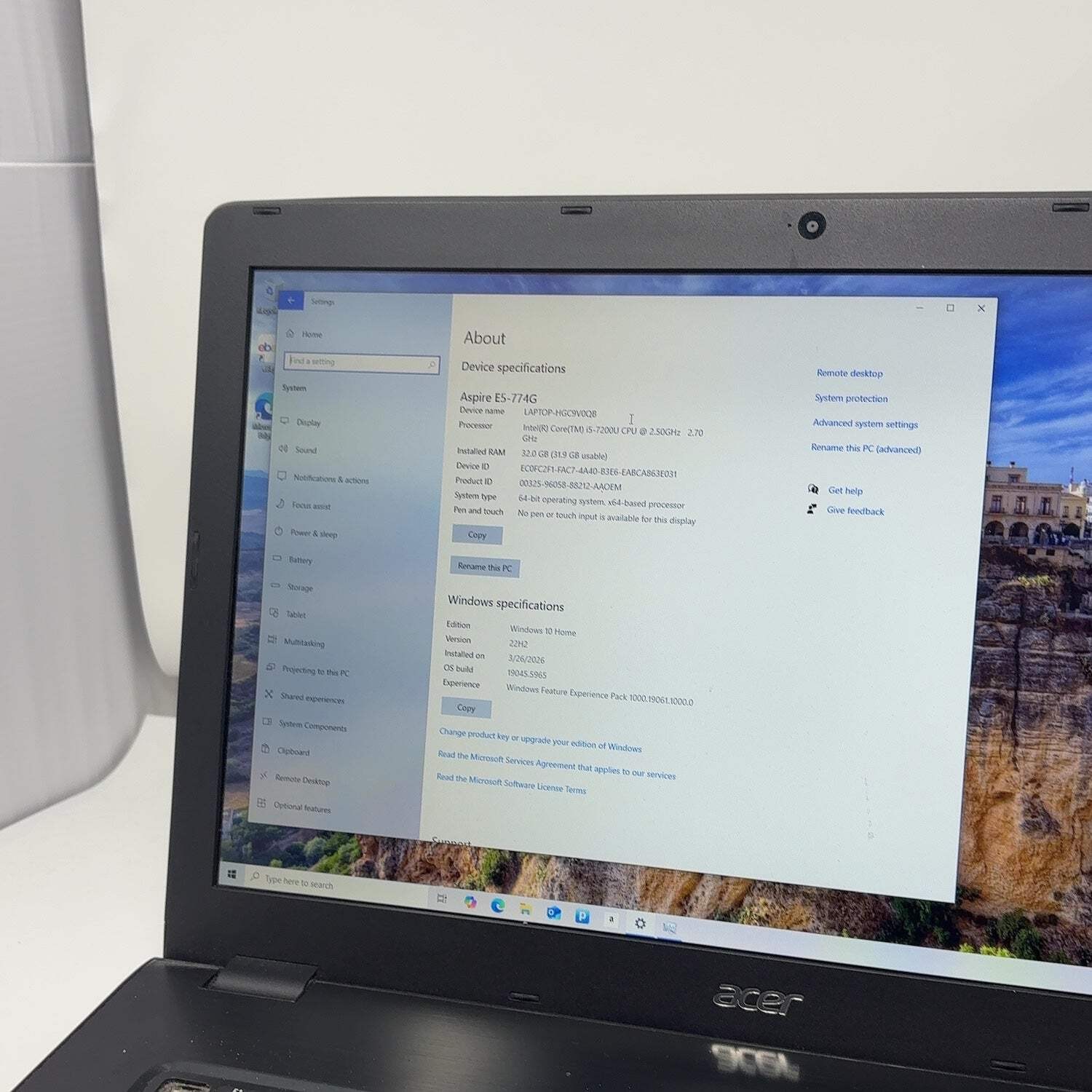 Acer Aspire E5-774 17.3″ i5-7200U 2.7GHz 32GB RAM 256GB SSD GeForce 940MX