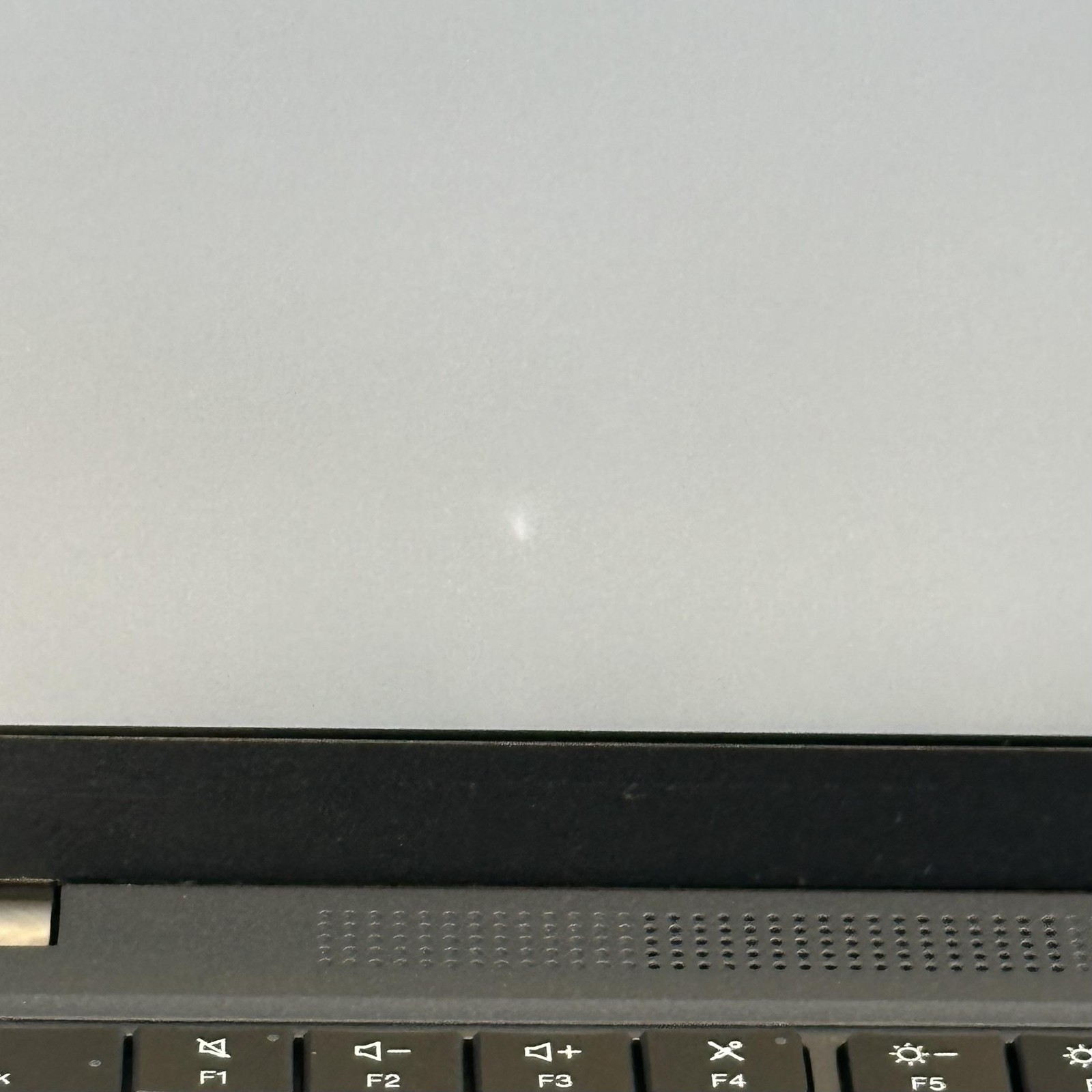 Lenovo ThinkPad T14 Gen 4 FHD+ TOUCH 1.8 GHz i7-1365U 40GB 512GB SSD LCD Bleed