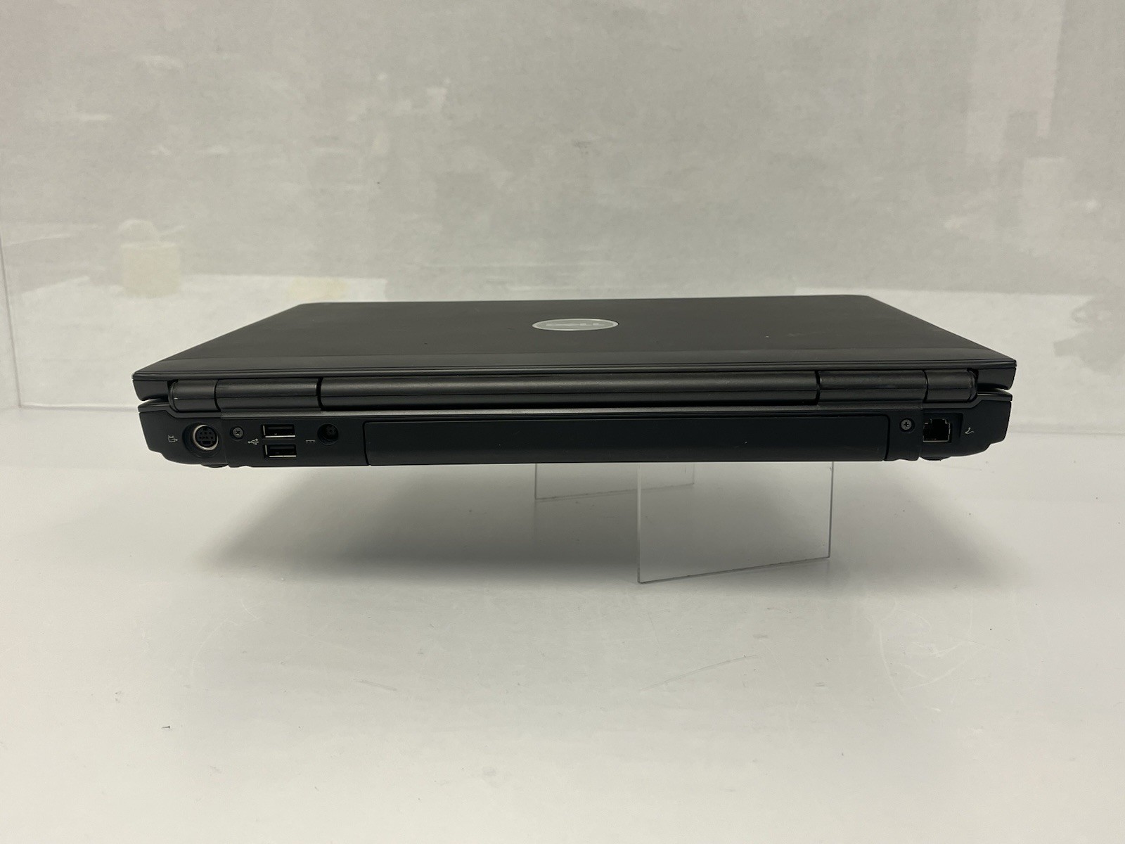 Dell Vostro 1500 15.4″ Glossy Laptop C2D 1.4GHz 2GB NO HDD NO OS