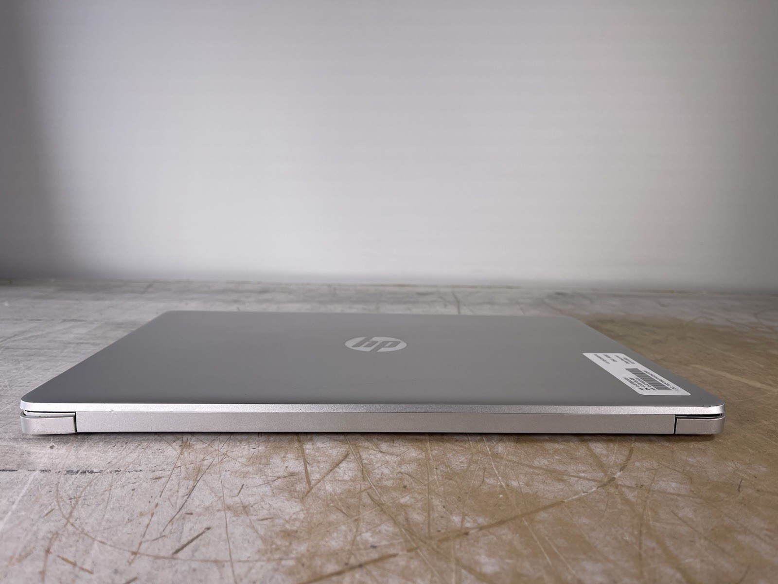 HP LAPTOP 15-EF0023DX RYZEN 5 3500U @ 2.10GHz, 4GB RAM, NO HDD/OS