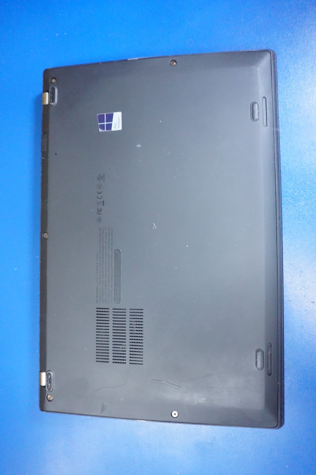 Lenovo ThinkPad X1 Carbon 5th Intel i5-7300U 8GB RAM NO SSD/OS