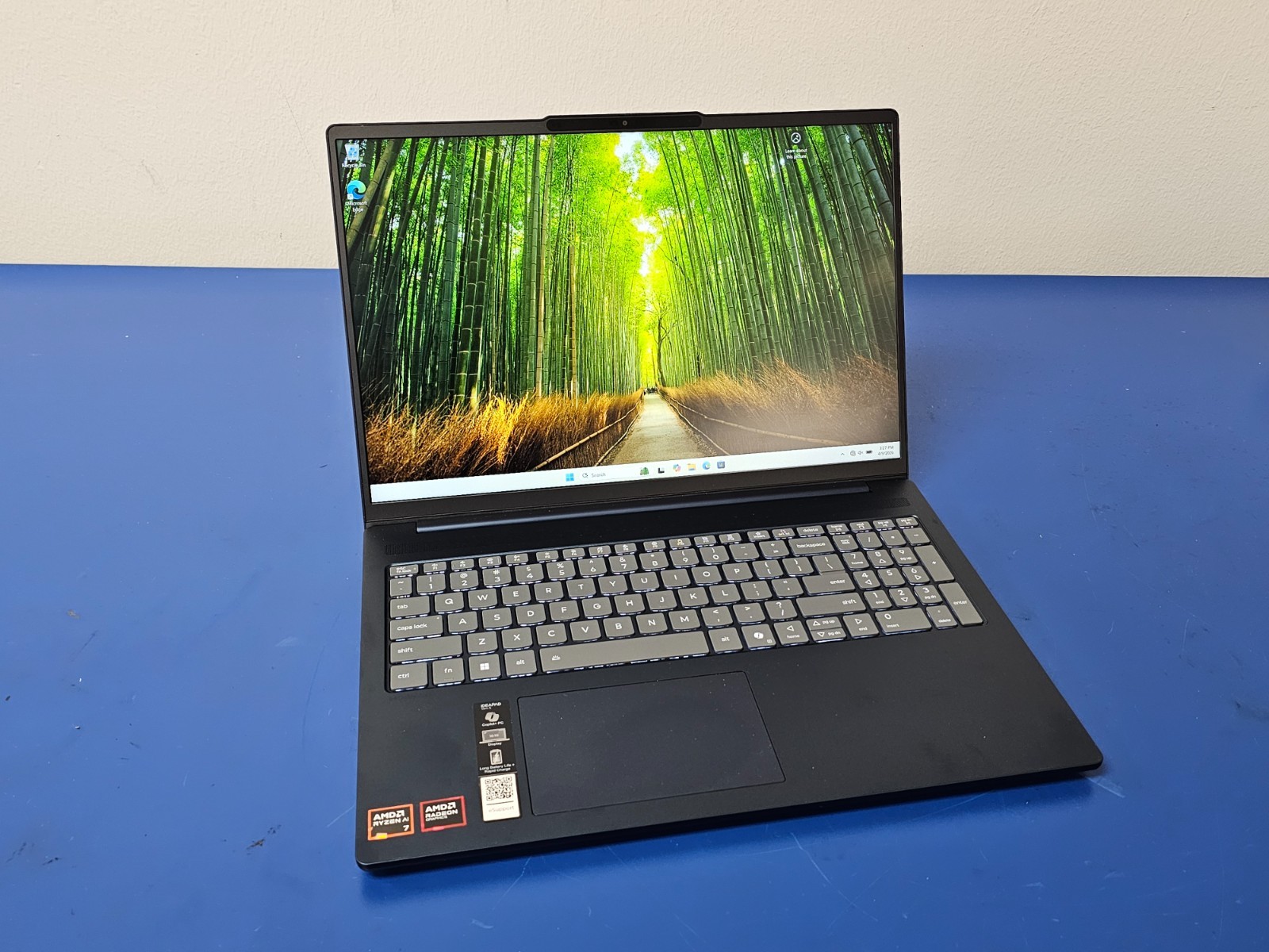 LENOVO IdeaPad 5 2-in-1 16AKP10, AMD Ryzen AI 7 350, 16 GB RAM, 1 TB NVMe SSD