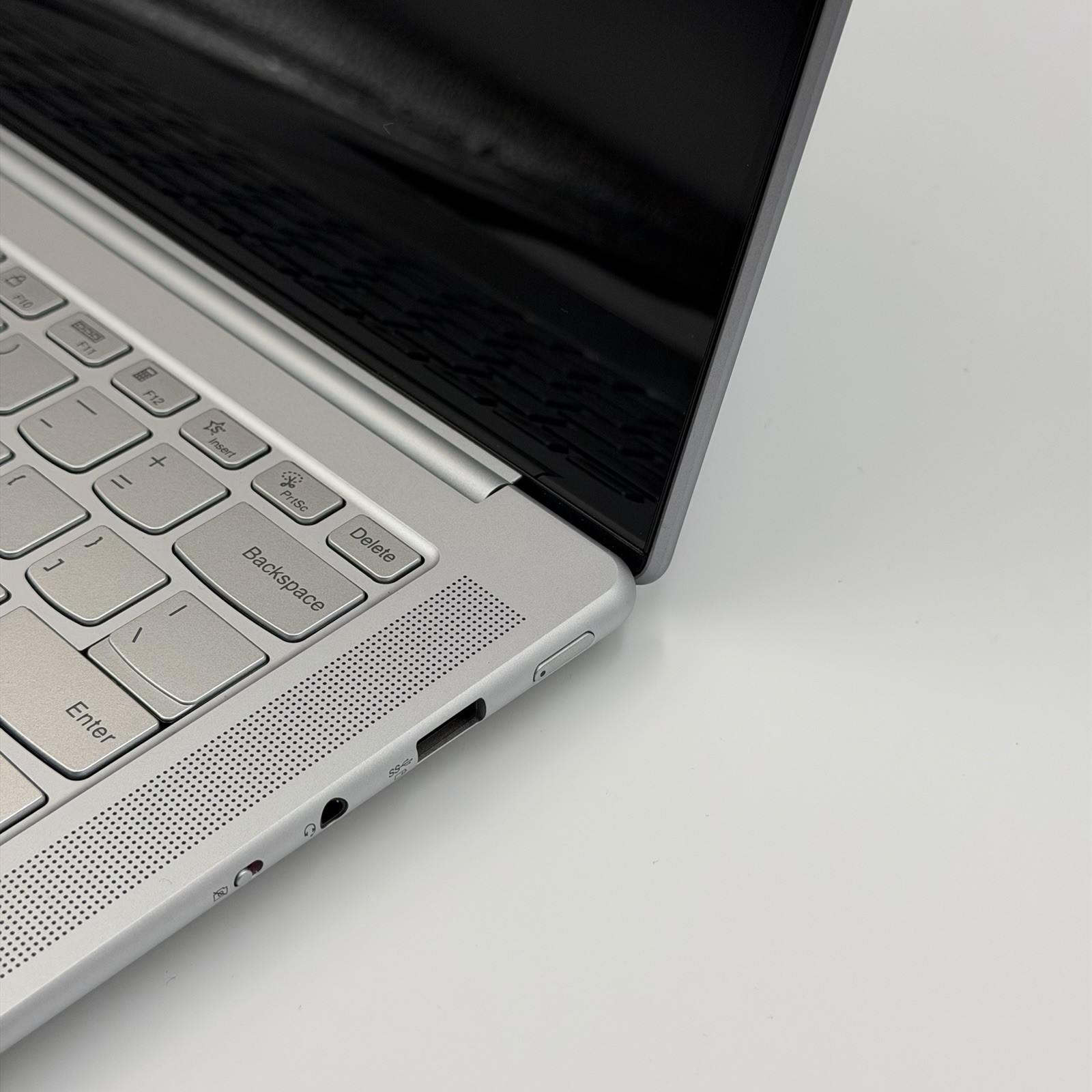 Lenovo Slim 7 Pro X 14.5″ 3K Touch Core i7-12700H 32GB 1TB SSD RTX 3050 W11 Pro