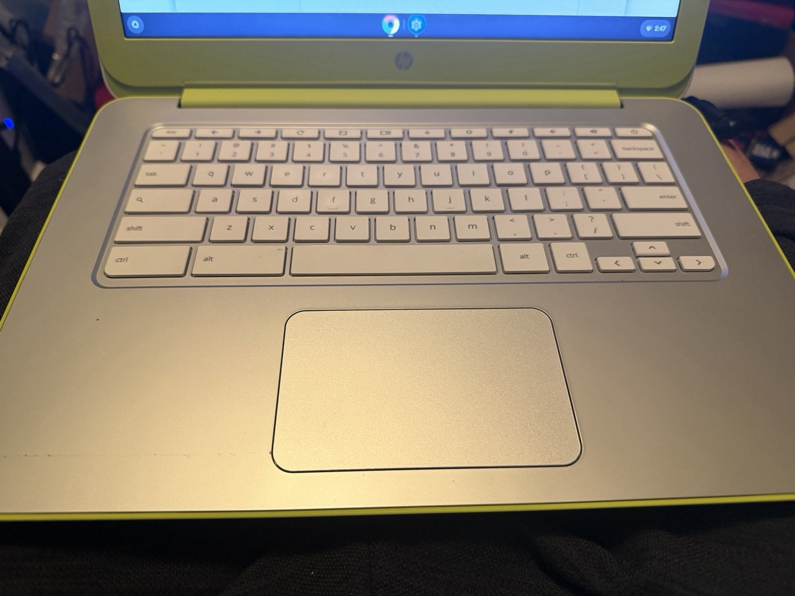 2B HP Chromebook 2.30GHz 2gb Memory 14.0″ Chrome OS 14-X015wm No Power Cord